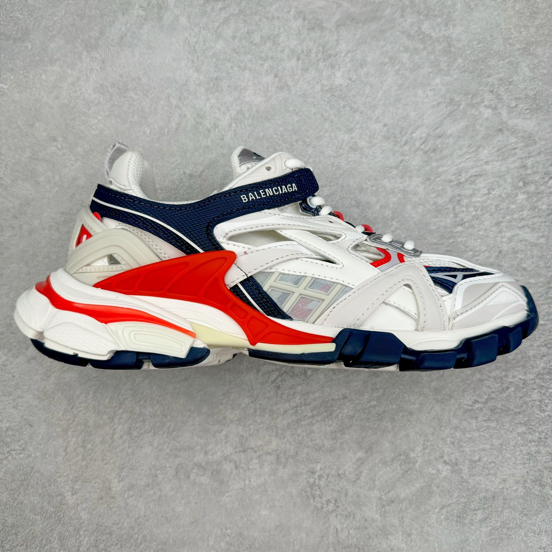 ＃VG零售版 BALENCIAGA Track 2.0 巴黎世家复古老爹鞋 全套原纸板楦头开发 最原汁原味的灵魂版型 全鞋荧光划线卡点 胶水把控整洁度追求极致完美 每一双都是工艺品 多重QC质检 超越公司货的品控标准 实实在在的免检产品 原盒原配 正确字体电绣 粗细、位置、大小正确 侧边TPU 透气孔匹配意产原版 正确气垫分离大底 TPU软底 原版一致大底LOGO 立体感十足 原厂皮料水洗做旧 采购原厂网纱 该款鞋采用网眼布和尼龙制成 不含皮革 鞋舌饰有Track.2橡胶品牌标识 外侧饰有橡胶品牌标识 泡沫后帮压印品牌标识 外底正面压印BB标识 由176块饰片拼接而成的铰接式鞋面 侧面配金属质感网眼布 内面配有额外金属光泽饰件 包含1副鞋带和1副备用鞋带 后帮配有拉环鞋提 动态鞋底设计 为双脚带来后续的助力 正常尺码 尺码：35 36 37 38 39 40 41 42 43 44 45 46-选品中心