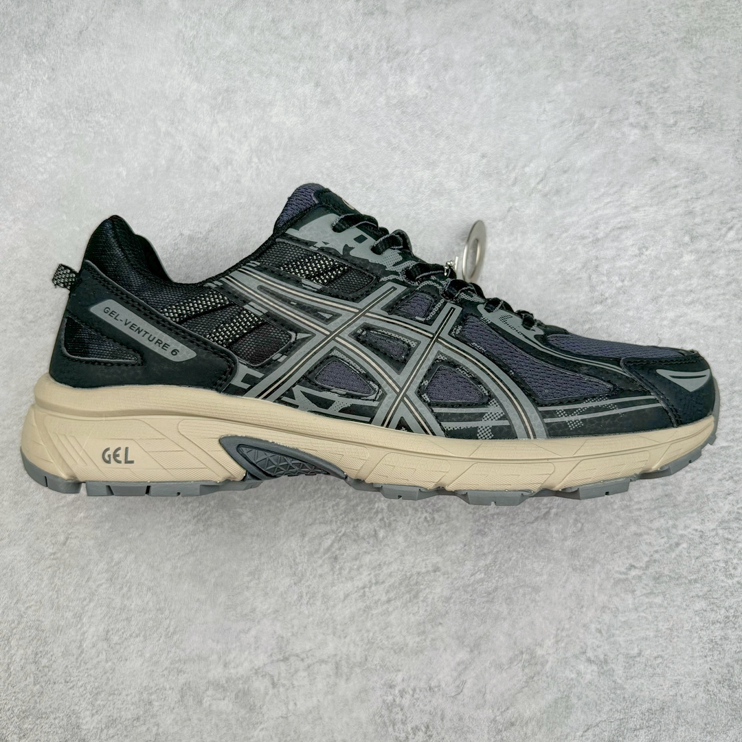 零售💰220 Asics Gel-Venturem 6 亚瑟士舒适透气运动跑鞋 #鞋面采用新的单丝纤维工程网布鞋面，提供轻量的穿着感和舒适的透气性。FLYTEFOAM双层复合中底材质，更轻量、更坚韧，脚感更为柔软稳固；TRUSSTIC中足稳定片，为运动时容易扭动的中足部提高刚性，增强脚部的安定性。尺码：36 37 37.5 38 39 39.5 40 40.5 41.5 42 42.5 43.5 44 45 ‍ 编码：Sby2936020-运动鞋