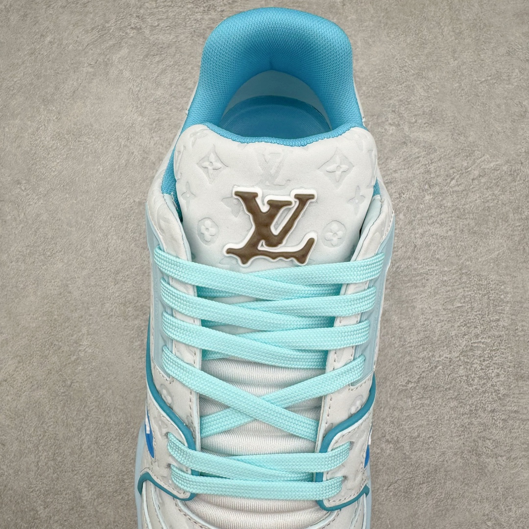 图片[5]-零售💰560 ＃ZS纯原 Louis Vuitton Trainer lv时装走秀运动鞋 做旧系列 市场所有版本中综合最强的货品 GD实力大厂出品  全网最全配色更新最快 最成熟的做工稳定的品控  完美鞋型超高的清洁度 零毛边线头瑕疵 全套原楦原纸版原鞋开模 全网最具灵魂的版型 正确原装黄色鞋盒 正确中底印花 鞋面印花3D高频深度立体 全鞋电脑针车 紧密相连 针距密度一致 环保乳胶注塑鞋垫 厚度脚感还原原版 皮面裁剪部位 统一油边封口工艺 原装橡胶大底含胶量大底组合零偏差 专柜全套包装 防尘袋 说明书 质保卡 男女鞋 尺码：35 36 37 38 39 40 41 42 43 44 45 编码：yby5936060-运动鞋