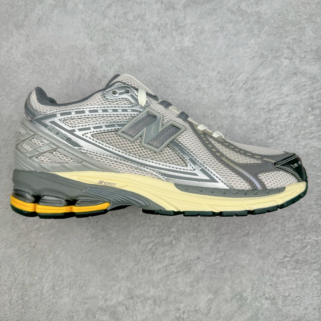New Balance M1906R NB新百伦系列复古老爹风休闲运动慢跑鞋 采用轻质牛剖革拼接透气网眼衬垫织物鞋面材质 T-Beam大底提供足步弓支撑 保持步态稳定#后跟搭载外露缓震胶 鞋身整体以各种深浅不一的灰色覆盖 鞋头以淡蓝色调装饰，网眼衬垫通过不规律的色块实现做旧的美感 泛黄的鞋底更是进一步增添了复古气息 尺码：36 37 37.5 38 38.5 39.5 40 40.5 41.5 42 42.5 43 44 45-选品中心