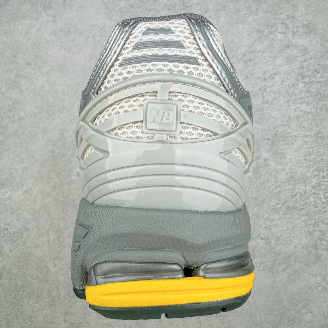 图片[8]-New Balance M1906R NB新百伦系列复古老爹风休闲运动慢跑鞋 采用轻质牛剖革拼接透气网眼衬垫织物鞋面材质 T-Beam大底提供足步弓支撑 保持步态稳定#后跟搭载外露缓震胶 鞋身整体以各种深浅不一的灰色覆盖 鞋头以淡蓝色调装饰，网眼衬垫通过不规律的色块实现做旧的美感 泛黄的鞋底更是进一步增添了复古气息 尺码：36 37 37.5 38 38.5 39.5 40 40.5 41.5 42 42.5 43 44 45-选品中心