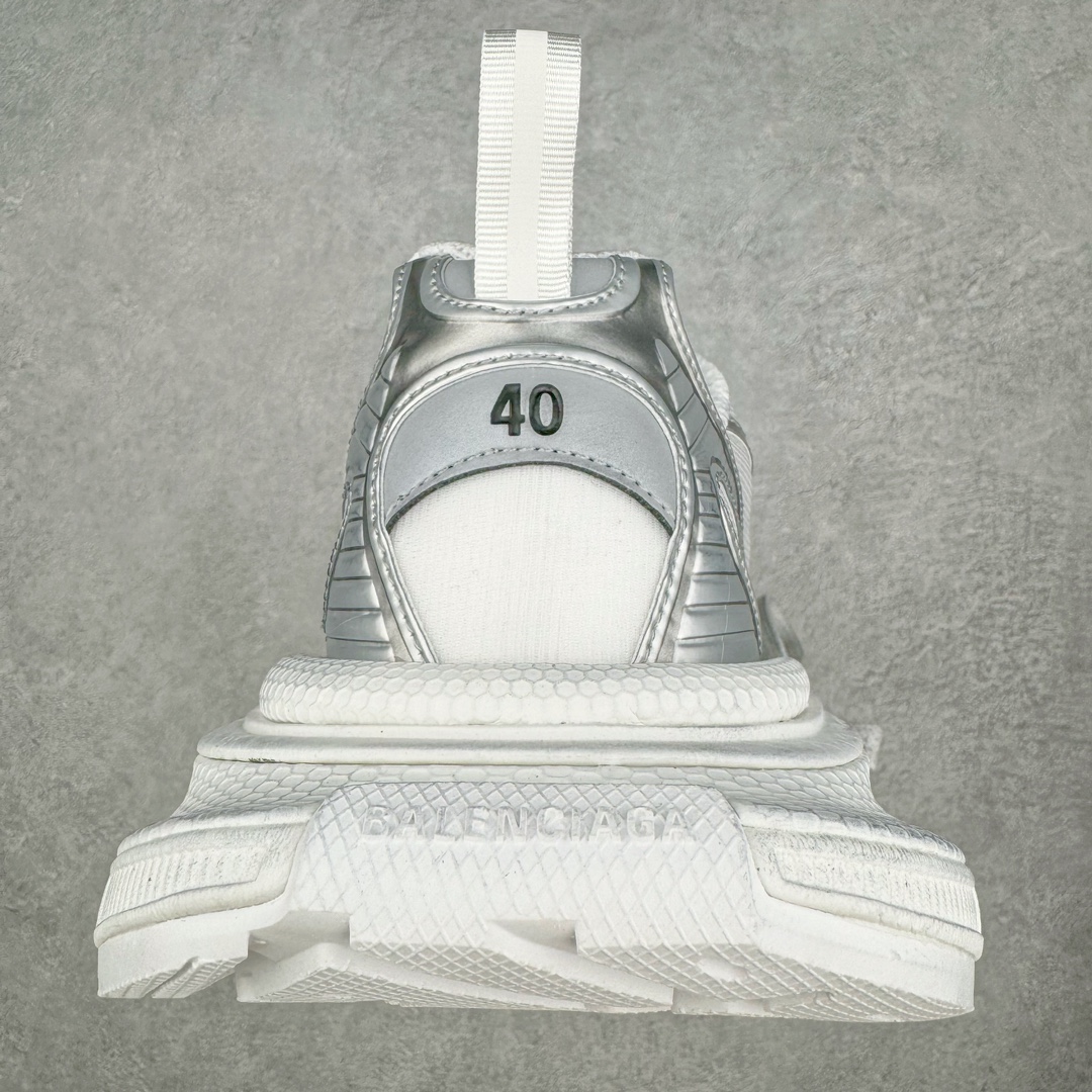 图片[8]-＃VG零售版 BALENCIAGA 3XL Sneakers 巴黎世家十代网布系带低帮走秀复古老爹鞋 全套原纸板楦头开发 最原汁原味的灵魂版型 全鞋荧光划线卡点 胶水把控整洁度追求极致完美 每一双都是工艺品 多重QC质检 超越公司货的品控标准 实实在在的免检产品 原盒原配 正确字体电绣 粗细、位置、大小正确 侧边TPU 透气孔匹配意产原版 正确分离大底 TPU软底 原版一致大底LOGO 立体感十足 原厂皮料水洗做旧 采购原厂网纱 不含皮革 网布材料和聚氨酯 磨损效果 鞋头边缘和后帮 Balenciaga 徽标 鞋面和后跟凸印尺码 鞋舌 3XL 橡胶品牌标识和反光细节 鞋帮拉袢和鞋舌拉祥 配反光细节 备用鞋带在鞋履前侧 可在穿着前取下 便于不同造型搭配 正常尺码 尺码：35 36 37 38 39 40 41 42 43 44 45 46-选品中心