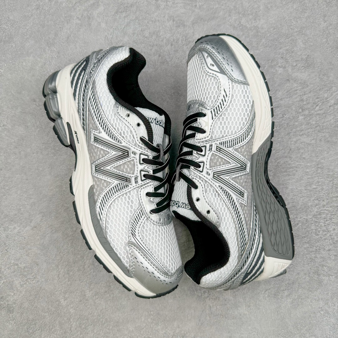 图片[3]-New Balance ML860 NB新百伦系列经典复古老爹风休闲运动慢跑鞋 860 是New Balance 著名的复古跑鞋型号，其heyday 需追溯至90 年代初期。最近，New Balance 回顾历史，以复兴860 为目标，推出这款经典跑鞋的全新升级版860 V2 ，而英国球鞋名所Footpatrol 也为这双新生款型打造一辑特别型录。新版本将N-ergy 与Acteva Lite 技术巧妙融合，其中前者可吸收冲击力，具优越减震性与弹性，而后者则使860 V2 保持轻巧、光滑的外观轮廓。球鞋采用开放式网眼制成，并附带恰到好处的金属饰面，亦为传统运动鞋带去更浓郁的现代气息。860 V2 在具备专业跑步鞋韧性的同时，也拥有围绕生活方式哲学而诞生的时髦感，不仅能够匹配日常风格，还适合用以塑造urban style，各位city boy 不要错过了。尺码：35 36 37 37.5 38 38.5 39.5 40 40.5 41 42 42.5 43 44-选品中心