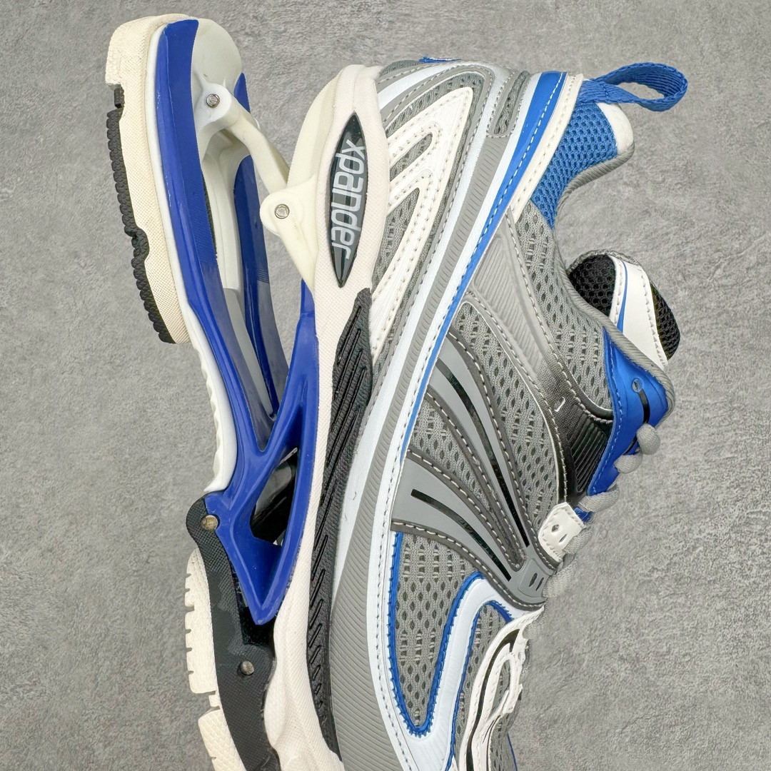 图片[6]-＃纯原 BALENCIAGA X-Pander 巴黎世家复古弹簧老爹鞋 大流行后的时装秀以舒适为主要设计重点的大量设计之后 Balenciaga 的2021SS秀也焕然一新 最新推出X-Pander运动鞋 Balenciaga 又创造了一个新的欲望对象 释放了人群对舒适的进一步想象 该鞋与Track和Track 2运动鞋具有相同的美学特征 并具有90年代和00年代初期的独特风格 鞋面有网眼底 上面有混合材料覆盖层 鞋上的烙印保持最小 这款运动鞋的初看起来与过去的Balenciaga 并无分别 但厚实 独特切割的中底很引人注目 这款鞋的鞋跟则安装在类似弹簧的结构上 是其为之最大的突破 X-Pander 运动鞋的设计亮点在于后跟 安装在弹簧上的跟底 每步都会扩展Inspector Gadget 风格 鞋身延续复杂的复古线条 不同材质的拼接出运动感 鲜明的色彩风格一如既往 具有疯狂的表现力量 尺码：35 36 37 38 39 40 41 42 43 44 45 46-选品中心