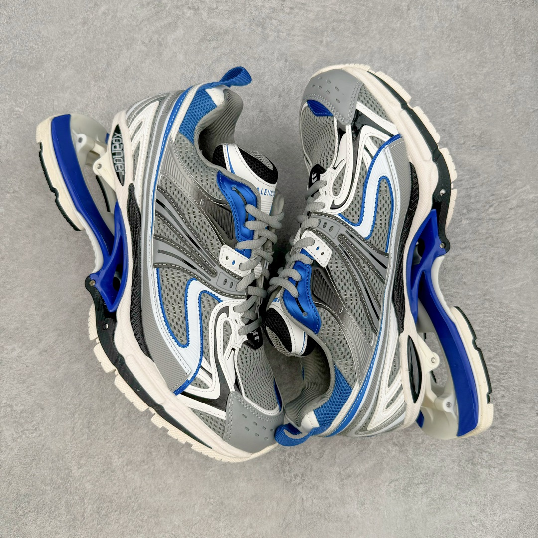 图片[3]-＃纯原 BALENCIAGA X-Pander 巴黎世家复古弹簧老爹鞋 大流行后的时装秀以舒适为主要设计重点的大量设计之后 Balenciaga 的2021SS秀也焕然一新 最新推出X-Pander运动鞋 Balenciaga 又创造了一个新的欲望对象 释放了人群对舒适的进一步想象 该鞋与Track和Track 2运动鞋具有相同的美学特征 并具有90年代和00年代初期的独特风格 鞋面有网眼底 上面有混合材料覆盖层 鞋上的烙印保持最小 这款运动鞋的初看起来与过去的Balenciaga 并无分别 但厚实 独特切割的中底很引人注目 这款鞋的鞋跟则安装在类似弹簧的结构上 是其为之最大的突破 X-Pander 运动鞋的设计亮点在于后跟 安装在弹簧上的跟底 每步都会扩展Inspector Gadget 风格 鞋身延续复杂的复古线条 不同材质的拼接出运动感 鲜明的色彩风格一如既往 具有疯狂的表现力量 尺码：35 36 37 38 39 40 41 42 43 44 45 46-选品中心