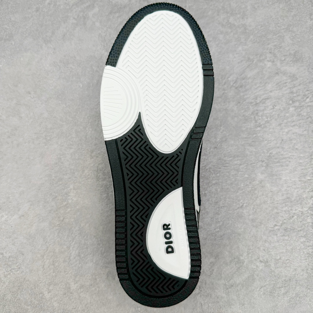 图片[9]-Dior 2024S B57 迪奥新款休闲鞋中帮 情侣款 原版爆拆一比一完美复刻 工艺做工细节到位 原版定制材料 超赞 最新元素组合 时尚休闲个性 百搭 面料 原版面料牛皮 网布 电绣加3D打印 内里 进口透气网 垫脚 原版成型垫 大底 原版一比一开模TPU 尺码：36-45-选品中心