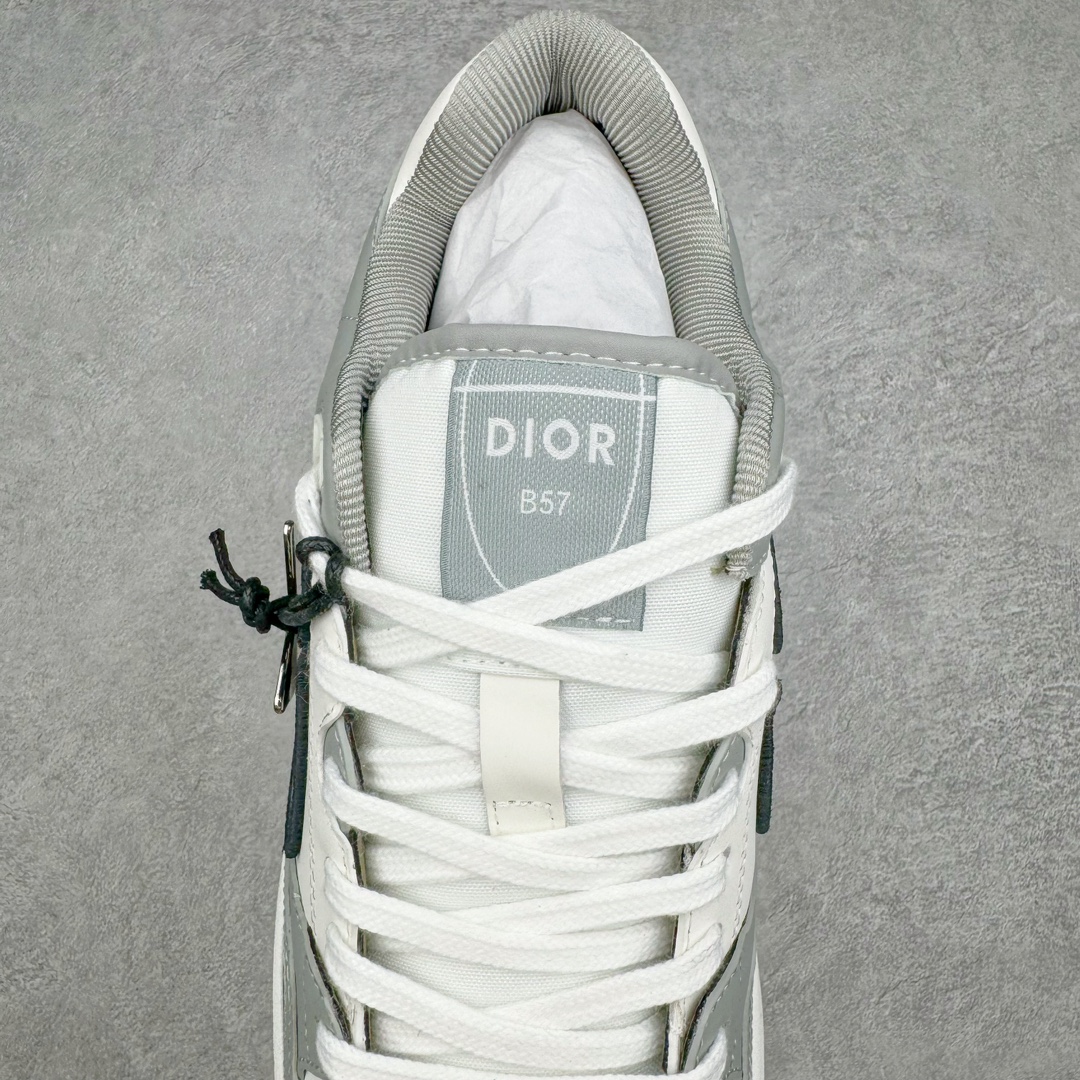 图片[5]-Dior 2024S B57 迪奥新款休闲鞋中帮 情侣款 原版爆拆一比一完美复刻 工艺做工细节到位 原版定制材料 超赞 最新元素组合 时尚休闲个性 百搭 面料 原版面料牛皮 网布 电绣加3D打印 内里 进口透气网 垫脚 原版成型垫 大底 原版一比一开模TPU 尺码：36-45-选品中心