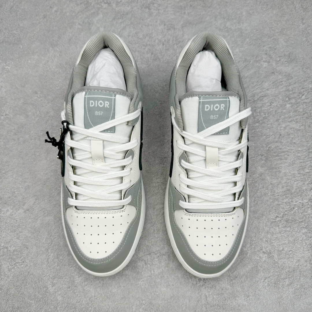图片[2]-Dior 2024S B57 迪奥新款休闲鞋中帮 情侣款 原版爆拆一比一完美复刻 工艺做工细节到位 原版定制材料 超赞 最新元素组合 时尚休闲个性 百搭 面料 原版面料牛皮 网布 电绣加3D打印 内里 进口透气网 垫脚 原版成型垫 大底 原版一比一开模TPU 尺码：36-45-选品中心