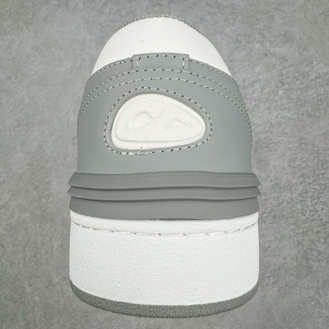 图片[8]-Dior 2024S B57 迪奥新款休闲鞋中帮 情侣款 原版爆拆一比一完美复刻 工艺做工细节到位 原版定制材料 超赞 最新元素组合 时尚休闲个性 百搭 面料 原版面料牛皮 网布 电绣加3D打印 内里 进口透气网 垫脚 原版成型垫 大底 原版一比一开模TPU 尺码：36-45-选品中心