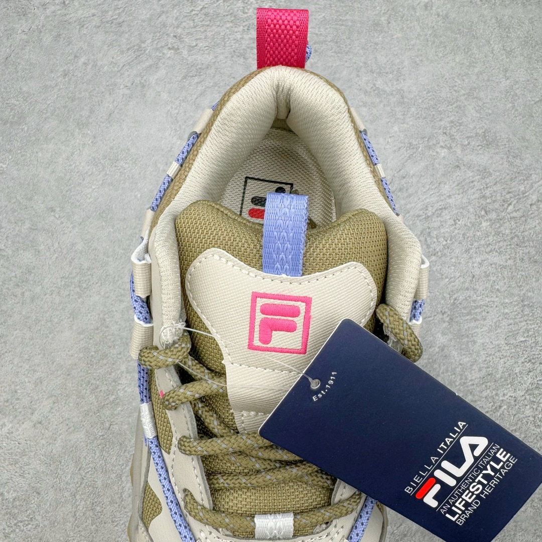图片[5]-FILA FUSION Fluid 斐乐摩登潮牌防滑耐磨轻便运动鞋 FUSION 系列传承了 FILA 的百年基因，融入年轻运动及潮流文化，成为引领变革、创新突破的一代。以“1+N” 的跨界合作模式重现经典的同时创造经典。带来最出其不意的跨界合作惊喜。同时，FILAFUSION把FILA 的 DNA 融入到定制体验里，你可以随心制造厲于你的产品。FILA FUSION 的鞋家族涵盖了老爹鞋、跑步鞋、网球鞋、季节款。风格复古新潮，满足了时尚人士出行及各类运动的搭配需求，成为当下年轻人筷拥的鞋类品牌之一。FILA FUSION 走进年轻人的世界，通过年轻人运动，街舞，滑板，篮球，展现 FILA FUSION 的潮流态度和年轻文化。FILA FUSION 认为末来属于引领变革、创新突破的年轻一代，让我们一起构成 FILA 未来的蓝图吧！尺码：35.5 36 36.5 37.5 38 38.5 39 40 40.5 41 42 42.5 43 44 44.5 45 45.5-选品中心