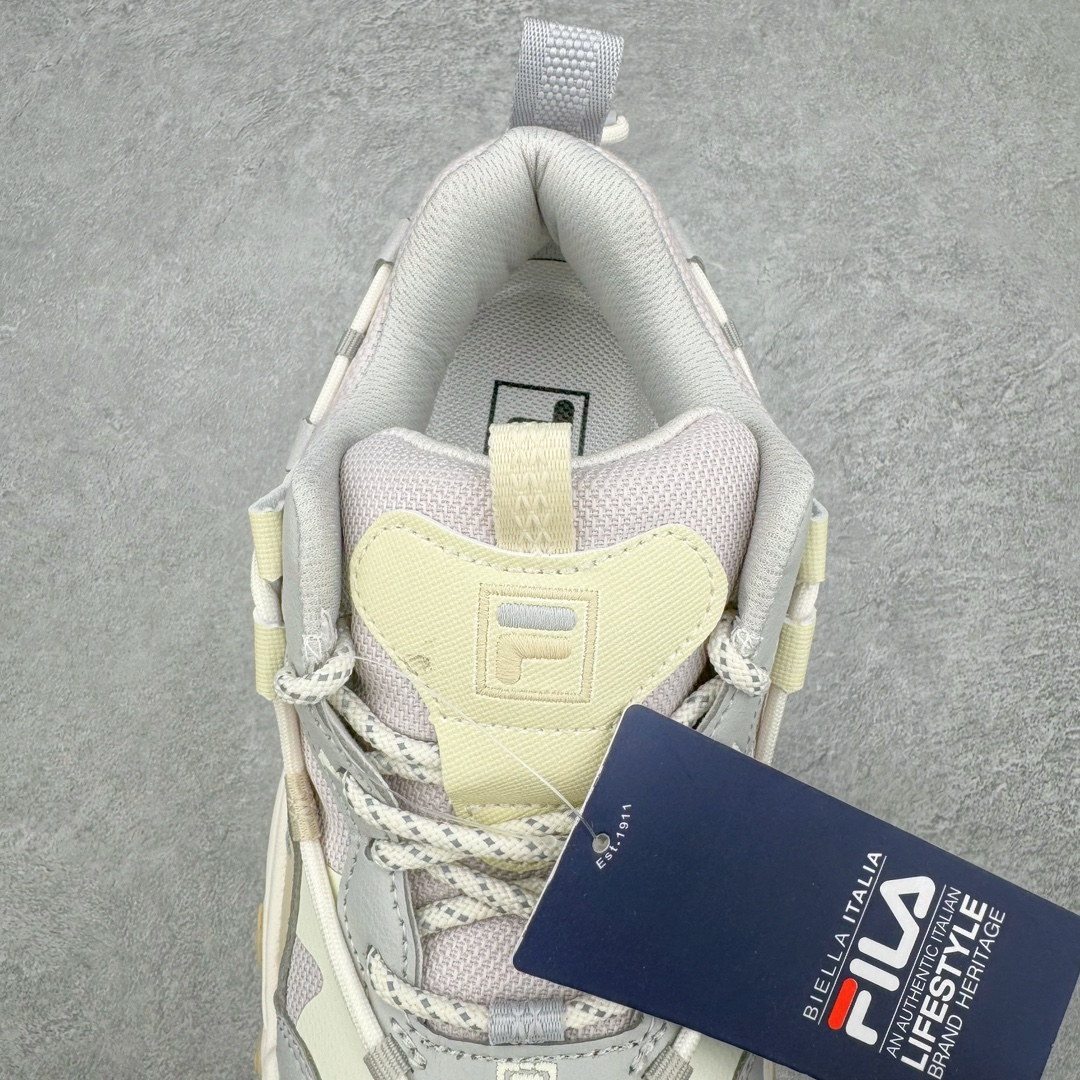 图片[5]-FILA FUSION Fluid 斐乐摩登潮牌防滑耐磨轻便运动鞋 FUSION 系列传承了 FILA 的百年基因，融入年轻运动及潮流文化，成为引领变革、创新突破的一代。以“1+N” 的跨界合作模式重现经典的同时创造经典。带来最出其不意的跨界合作惊喜。同时，FILAFUSION把FILA 的 DNA 融入到定制体验里，你可以随心制造厲于你的产品。FILA FUSION 的鞋家族涵盖了老爹鞋、跑步鞋、网球鞋、季节款。风格复古新潮，满足了时尚人士出行及各类运动的搭配需求，成为当下年轻人筷拥的鞋类品牌之一。FILA FUSION 走进年轻人的世界，通过年轻人运动，街舞，滑板，篮球，展现 FILA FUSION 的潮流态度和年轻文化。FILA FUSION 认为末来属于引领变革、创新突破的年轻一代，让我们一起构成 FILA 未来的蓝图吧！尺码：35.5 36 36.5 37.5 38 38.5 39 40 40.5 41 42 42.5 43 44 44.5 45 45.5-选品中心