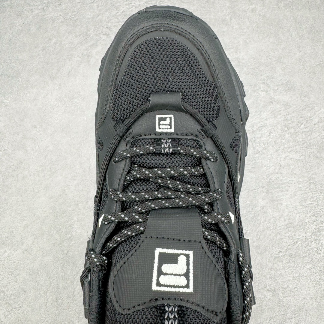 图片[4]-FILA FUSION Fluid 斐乐摩登潮牌防滑耐磨轻便运动鞋 FUSION 系列传承了 FILA 的百年基因，融入年轻运动及潮流文化，成为引领变革、创新突破的一代。以“1+N” 的跨界合作模式重现经典的同时创造经典。带来最出其不意的跨界合作惊喜。同时，FILAFUSION把FILA 的 DNA 融入到定制体验里，你可以随心制造厲于你的产品。FILA FUSION 的鞋家族涵盖了老爹鞋、跑步鞋、网球鞋、季节款。风格复古新潮，满足了时尚人士出行及各类运动的搭配需求，成为当下年轻人筷拥的鞋类品牌之一。FILA FUSION 走进年轻人的世界，通过年轻人运动，街舞，滑板，篮球，展现 FILA FUSION 的潮流态度和年轻文化。FILA FUSION 认为末来属于引领变革、创新突破的年轻一代，让我们一起构成 FILA 未来的蓝图吧！尺码：35.5 36 36.5 37.5 38 38.5 39 40 40.5 41 42 42.5 43 44 44.5 45 45.5-选品中心