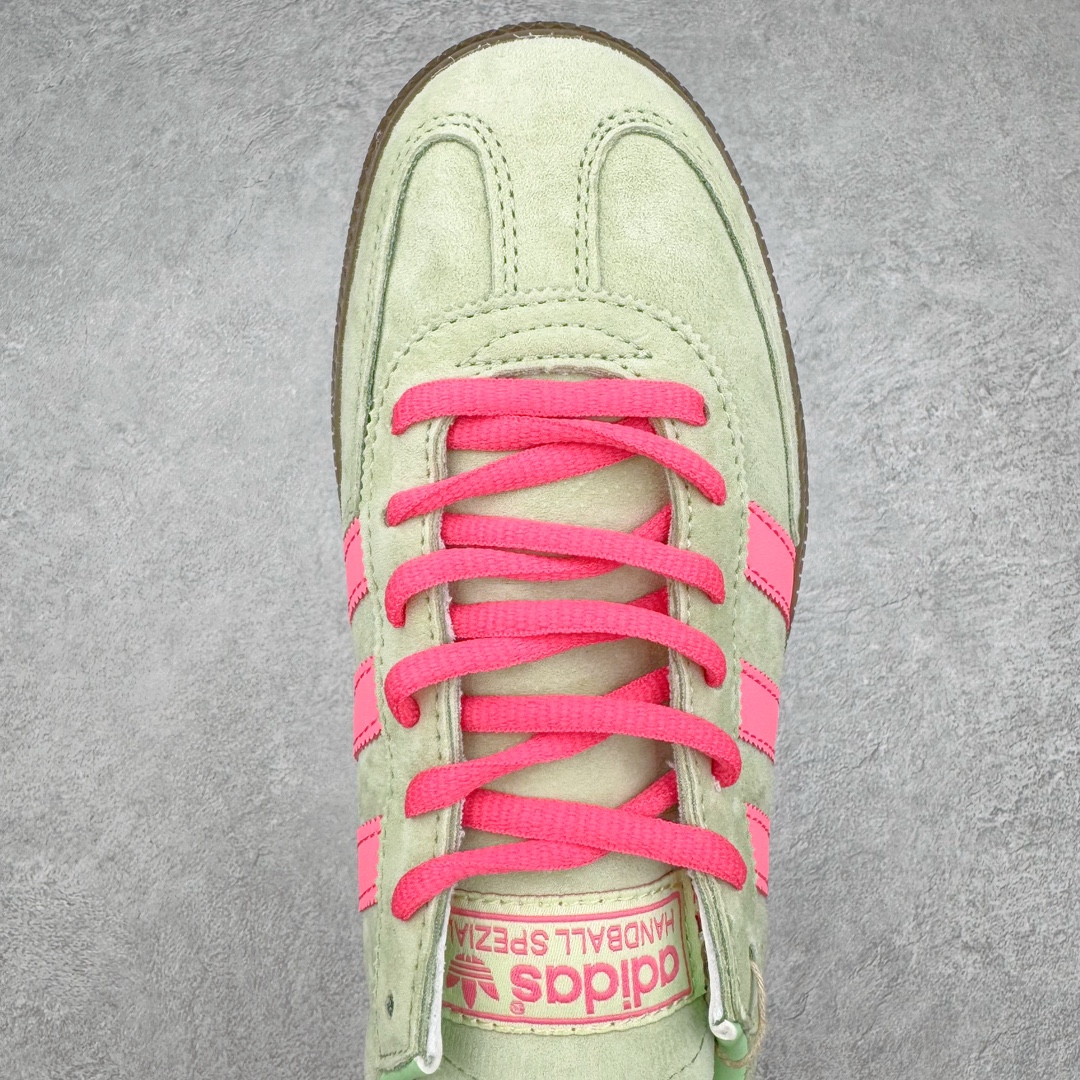 图片[4]-AD Originals Handball SPZL 手球运动员系列百搭休闲运动板鞋 IH7498 这款来自阿迪达斯的这款HANDBALL SPZL前身是一双手球运动鞋，这一次拿来复刻，所以鞋面的主要色彩选用了黑色， 鞋面外侧除了Spezial字母之外还有三叶草标志。Handball SPZL作为复古手球训练鞋与作为室内足球鞋的Samba有着异曲同工之处，但是质感更为出众的鞋身以及丰富的配色选择比起Samba来讲可以说是更胜一筹了！尺码：36 36⅔ 37⅓ 38 38⅔ 39⅓ 40 40⅔ 41⅓ 42 42⅔ 43⅓ 44 45-选品中心