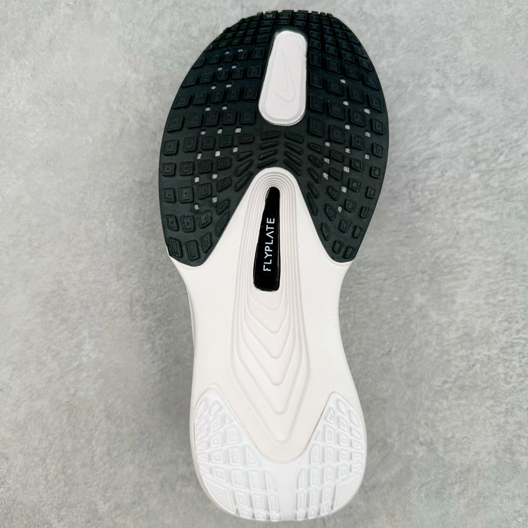 图片[9]-NK zoom Fly6 马拉松高端竞速跑步鞋 高弹性双层MD搭配碳纤维组合鞋底轻盈缓震 鞋面采用工程网眼设计 为特定高热区域营造出色透气性 进一步增加鞋面的穿孔数量 让足部能够快速散热 在高速运动时营造舒适稳定的贴合感 动力十足！尺码：36 36.5 37.5 38 38.5 39 40 40.5 41 42 42.5 43 44 44.5 45-选品中心