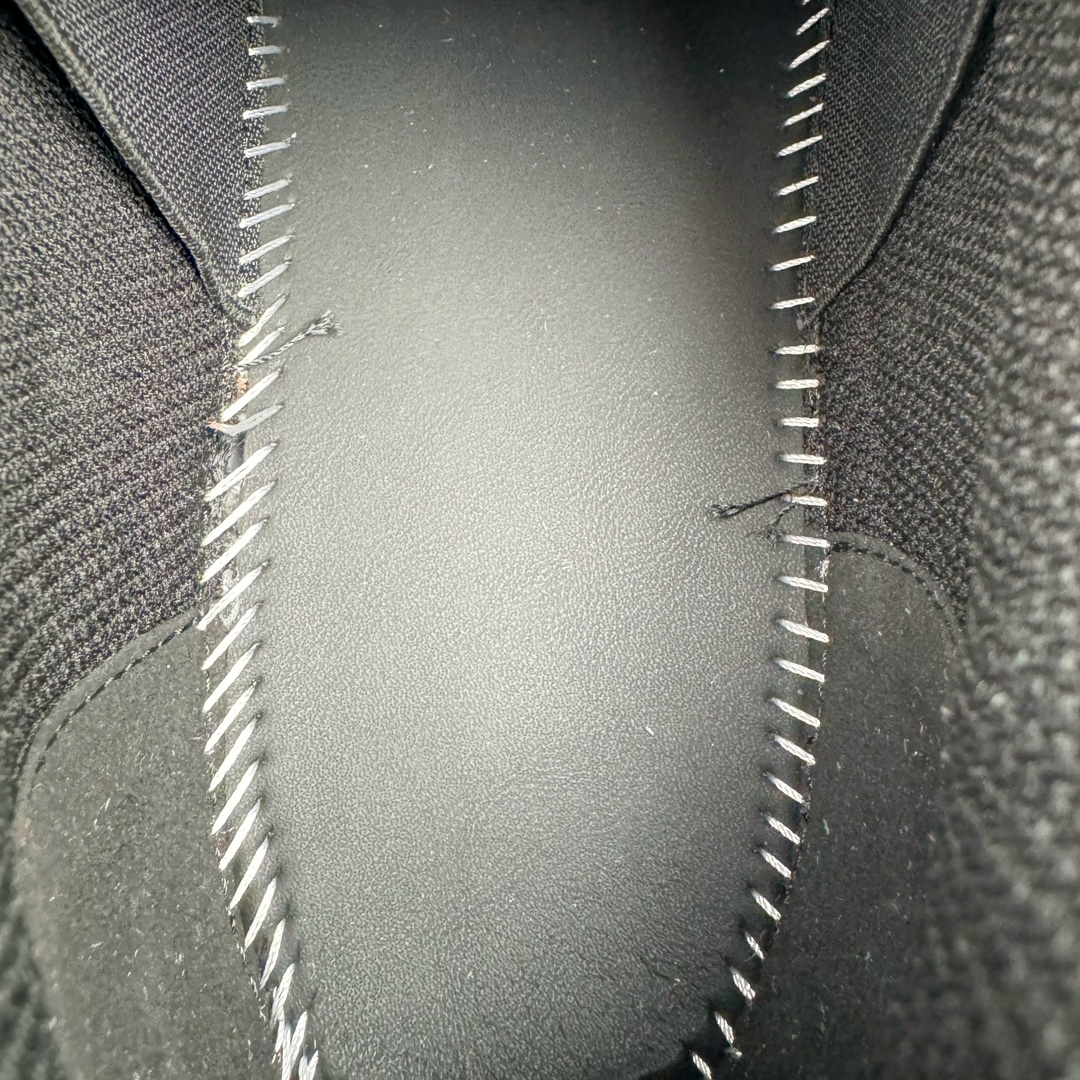 图片[10]-＃GD广顶 Prada Systeme 普拉达亮面皮革休闲时尚生活运动鞋 以现代手法重塑经典风格隐藏式鞋带造就简洁外观全手工缝制体现品牌匠人精神轻便的鞋底充满运动感 尺码：39 40 41 42 43 44 45-选品中心