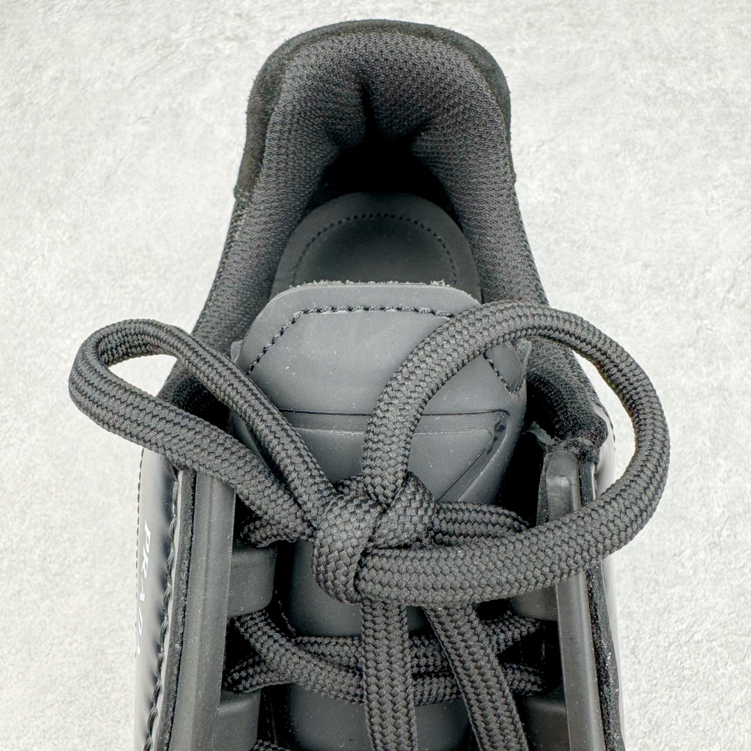 图片[14]-＃GD广顶 Prada Systeme 普拉达亮面皮革休闲时尚生活运动鞋 以现代手法重塑经典风格隐藏式鞋带造就简洁外观全手工缝制体现品牌匠人精神轻便的鞋底充满运动感 尺码：39 40 41 42 43 44 45-选品中心