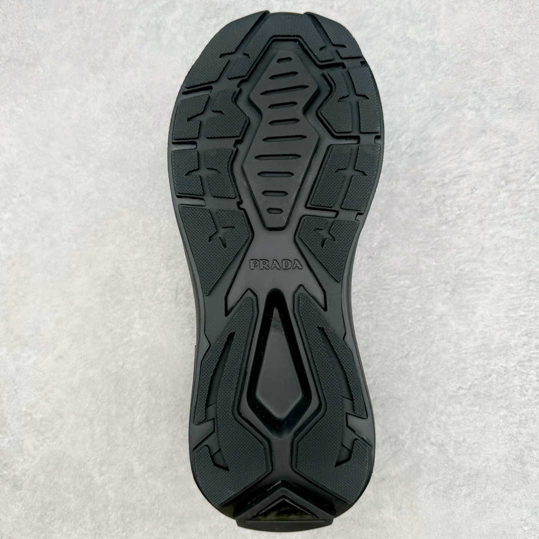 图片[9]-＃GD广顶 Prada Systeme 普拉达亮面皮革休闲时尚生活运动鞋 以现代手法重塑经典风格隐藏式鞋带造就简洁外观全手工缝制体现品牌匠人精神轻便的鞋底充满运动感 尺码：39 40 41 42 43 44 45-选品中心