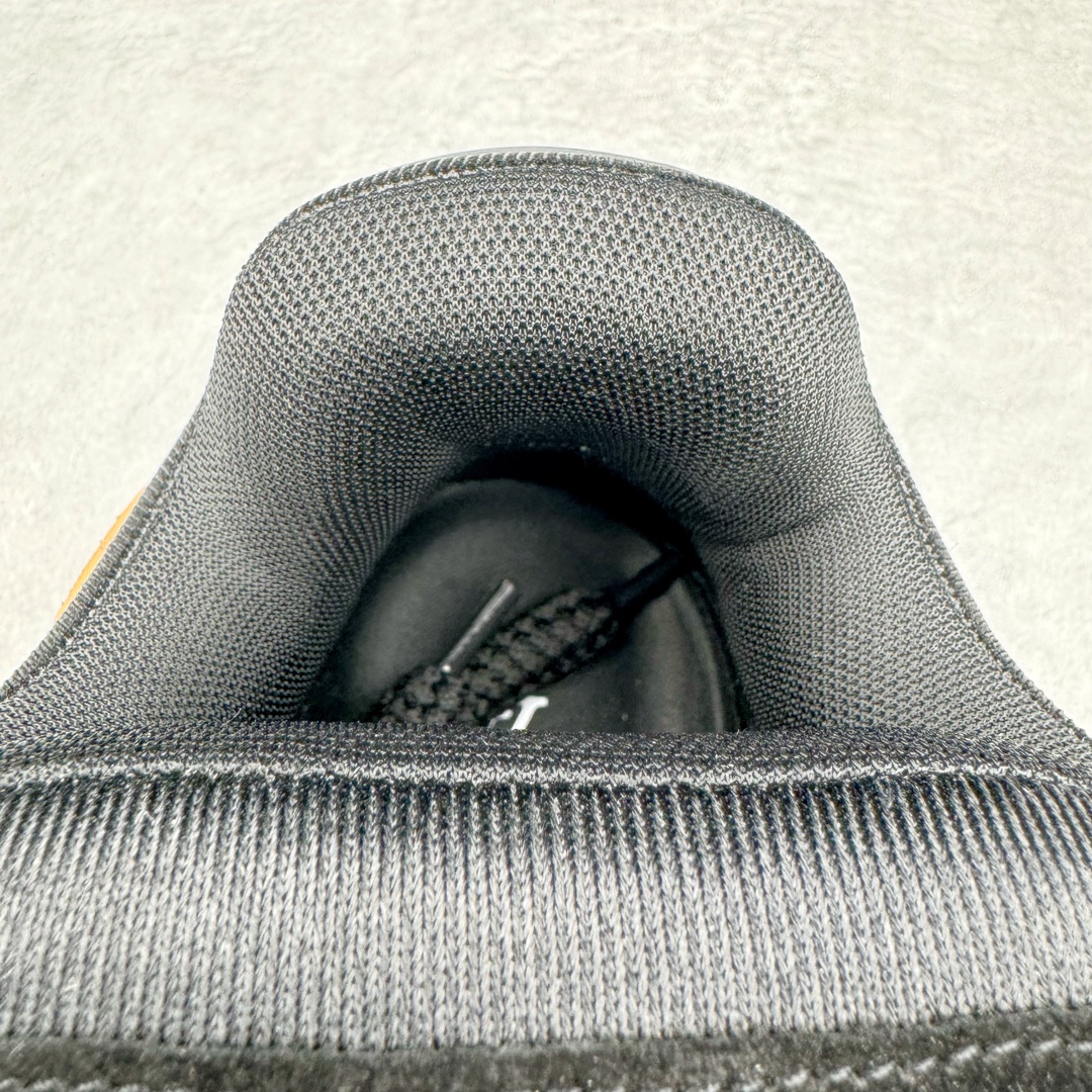 图片[12]-＃GD广顶 Louis Vuitton Trainer Maxi路易威登时装走秀运动时尚板鞋 小胖丁面包鞋 外贸零售特供批次 2023全新纸板数据 印花高频效果碾压市面 市售天花板产物 耗时半年巨作 全套原厂新版原纸板楦头开发 原厂特供皮料加持 市场所有版本中综合最强的货品 GD实力大厂出品 全网最全配色更新最快 最成熟的做工稳定的品控 完美鞋型超高的清洁度 零毛边线头瑕疵 全套原楦原纸版原鞋开模 全网最具灵魂的版型 正确原装黄色鞋盒 正确中底印花 鞋面印花3D高频深度立体 全鞋电脑针车 紧密相连 针距密度一致 环保乳胶注塑鞋垫 厚度脚感还原原版 皮面裁剪部位 统一油边封口工艺 原装橡胶大底含胶量大底组合零偏差 专柜全套包装 防尘袋 说明书 质保卡 男女鞋 尺码：35 36 37 38 39 40 41 42 43 44 45-选品中心