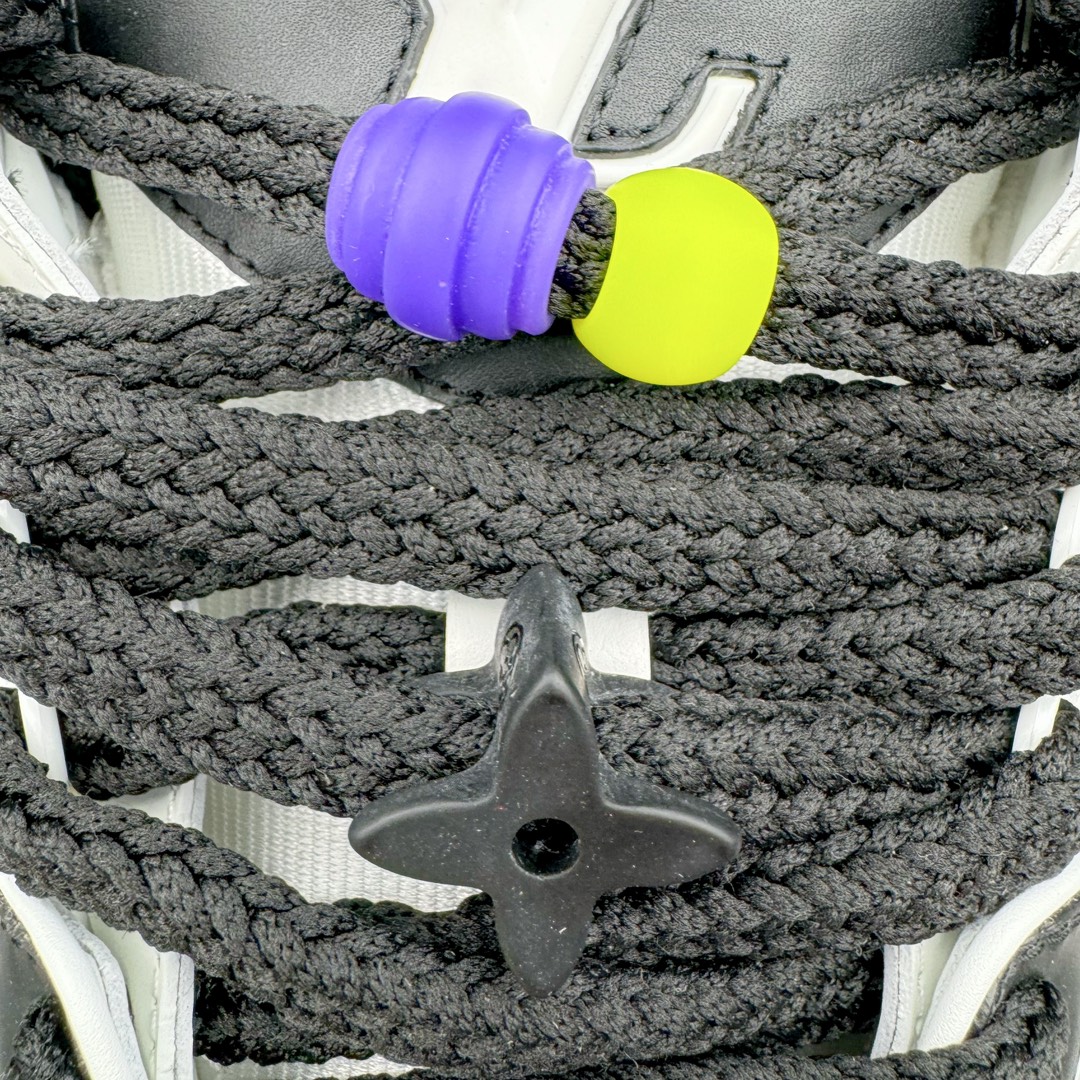 图片[10]-＃GD广顶 Louis Vuitton Trainer Maxi路易威登时装走秀运动时尚板鞋 小胖丁面包鞋 外贸零售特供批次 2023全新纸板数据 印花高频效果碾压市面 市售天花板产物 耗时半年巨作 全套原厂新版原纸板楦头开发 原厂特供皮料加持 市场所有版本中综合最强的货品 GD实力大厂出品 全网最全配色更新最快 最成熟的做工稳定的品控 完美鞋型超高的清洁度 零毛边线头瑕疵 全套原楦原纸版原鞋开模 全网最具灵魂的版型 正确原装黄色鞋盒 正确中底印花 鞋面印花3D高频深度立体 全鞋电脑针车 紧密相连 针距密度一致 环保乳胶注塑鞋垫 厚度脚感还原原版 皮面裁剪部位 统一油边封口工艺 原装橡胶大底含胶量大底组合零偏差 专柜全套包装 防尘袋 说明书 质保卡 男女鞋 尺码：35 36 37 38 39 40 41 42 43 44 45-选品中心