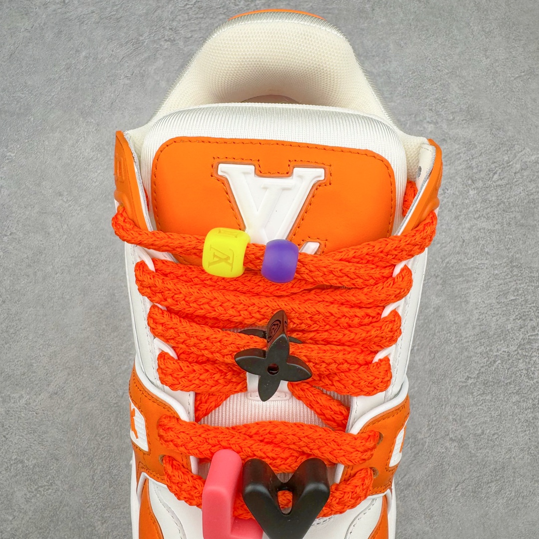 图片[5]-＃GD广顶 Louis Vuitton Trainer Maxi路易威登时装走秀运动时尚板鞋 小胖丁面包鞋 外贸零售特供批次 2023全新纸板数据 印花高频效果碾压市面 市售天花板产物 耗时半年巨作 全套原厂新版原纸板楦头开发 原厂特供皮料加持 市场所有版本中综合最强的货品 GD实力大厂出品 全网最全配色更新最快 最成熟的做工稳定的品控 完美鞋型超高的清洁度 零毛边线头瑕疵 全套原楦原纸版原鞋开模 全网最具灵魂的版型 正确原装黄色鞋盒 正确中底印花 鞋面印花3D高频深度立体 全鞋电脑针车 紧密相连 针距密度一致 环保乳胶注塑鞋垫 厚度脚感还原原版 皮面裁剪部位 统一油边封口工艺 原装橡胶大底含胶量大底组合零偏差 专柜全套包装 防尘袋 说明书 质保卡 男女鞋 尺码：35 36 37 38 39 40 41 42 43 44 45-选品中心