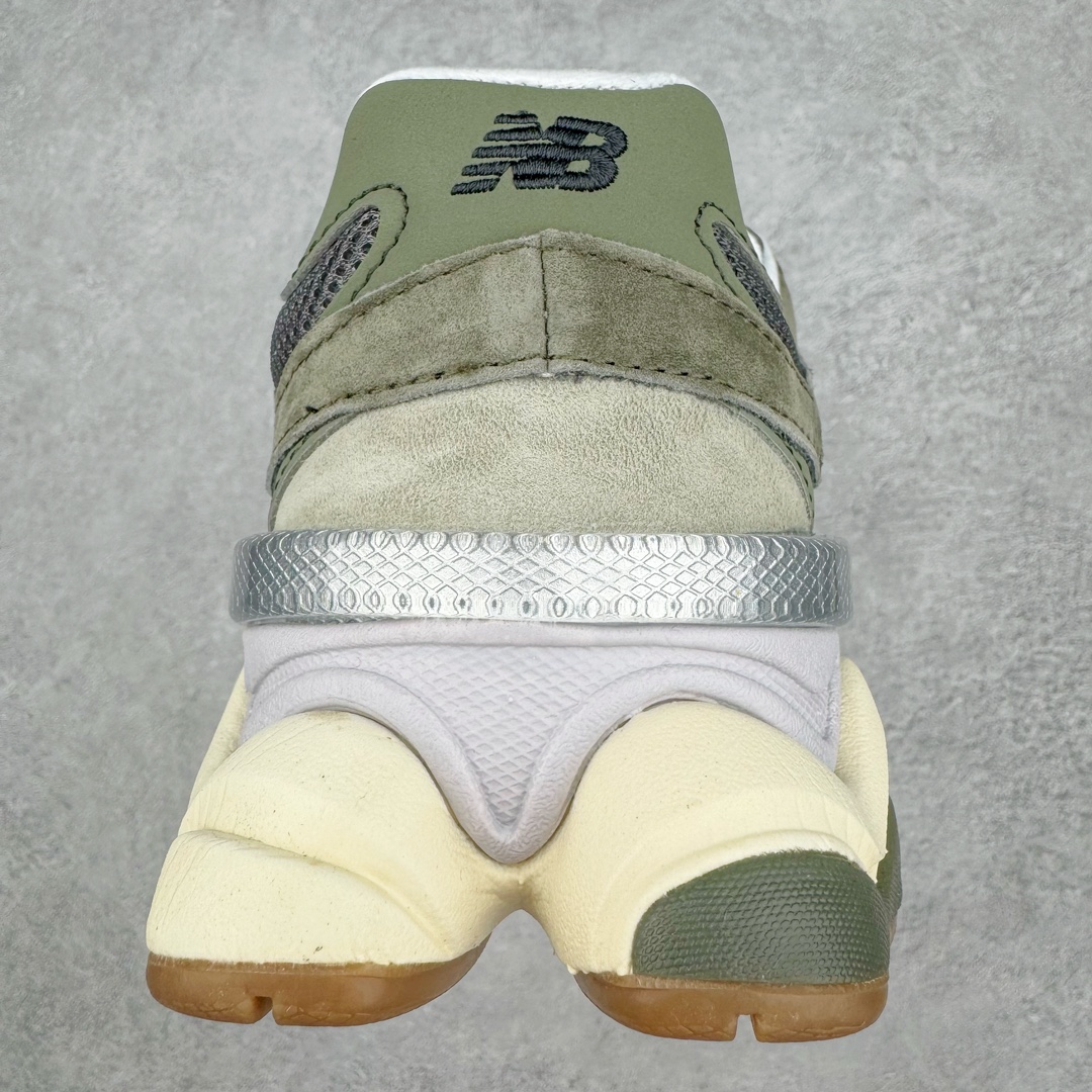 图片[8]-New Balance NB9060 复古运动鞋 新百伦又带来了新鞋型 并且是与芝加哥街头品牌 Joe Freshgoods 的联名款 鞋身主体采用了类似 990 系列的设计风格 与传统复古慢跑鞋区别不大 最大的变化就是鞋底部分 在传统设计的中底外层 增加了多个分区的模块 圆润的线条设计与我们熟悉的 New Balance 风格截然不同 但与同样充满弧形线条的鞋面搭配 看起来毫无违和感 尺码：36-45-选品中心