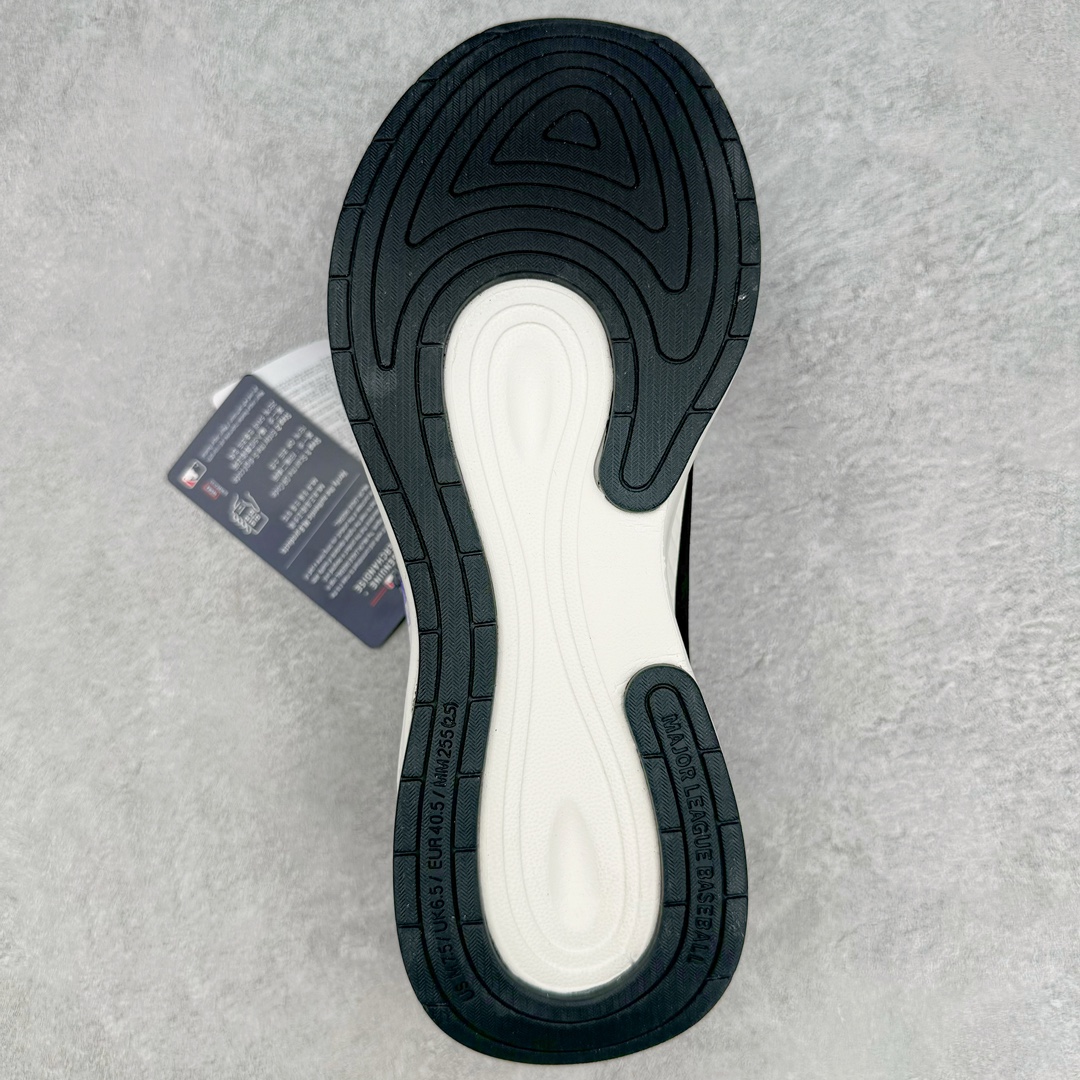 图片[9]-MLB Chunky Runner 2024S 纽约洋基队系列低帮轻量增高厚底百搭休闲运动慢跑鞋 Korea韩国联名NY美国榄球纽约洋基队限定 韩国代购专供 全套原楦原纸板原厂数据开发 正确中底拉帮中底网布细节 平台代购专供 左脚内置芯片 韩国代购吊牌标贴 独家一比一RB+MD组合大底 高频后跟小人Logo精准对位立体饱满 正确网布加超迁鞋面 转印中底走线紧密 转印Logo工艺表层防刮不掉色 尺码：35 36 36.5 37.5 38 38.5 39 40 40.5 41 42 42.5 43 44 45-选品中心