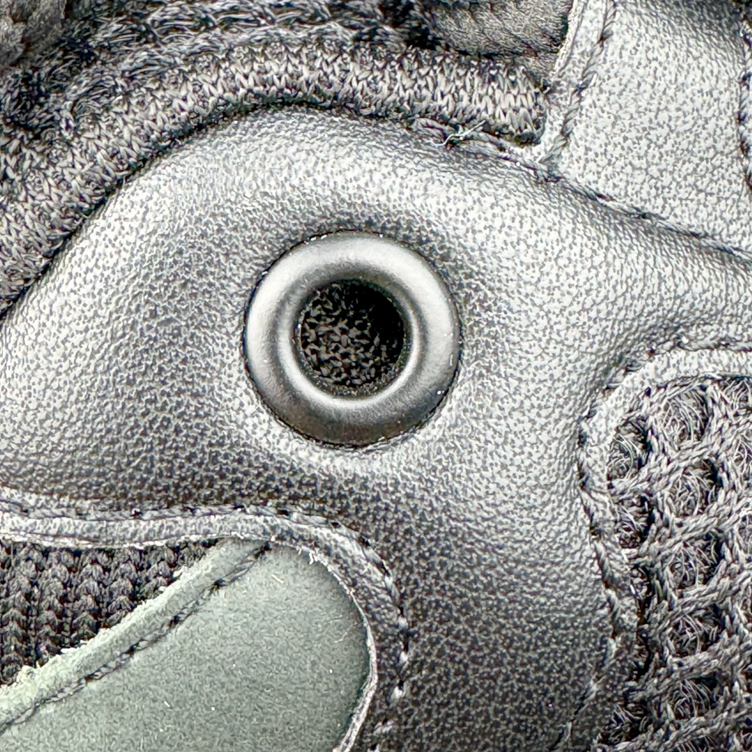 图片[11]-＃GD广顶 Louis Vuitton SKATE lv路易威登系带时装走秀运动时尚板鞋 外贸零售特供批次 2023全新纸板数据 印花高频效果碾压市面 市售天花板产物 耗时半年巨作 全套原厂新版原纸板楦头开发 原厂特供皮料加持 市场所有版本中综合最强的货品 GD实力大厂出品 全网最全配色更新最快 最成熟的做工稳定的品控 完美鞋型超高的清洁度 零毛边线头瑕疵 全套原楦原纸版原鞋开模 全网最具灵魂的版型 正确原装黄色鞋盒 正确中底印花 鞋面印花3D高频深度立体 全鞋电脑针车 紧密相连 针距密度一致 环保乳胶注塑鞋垫 厚度脚感还原原版 皮面裁剪部位 统一油边封口工艺 原装橡胶大底含胶量大底组合零偏差 专柜全套包装 防尘袋 说明书 质保卡 男女鞋 尺码：35 36 37 38 39 40 41 42 43 44 45-选品中心