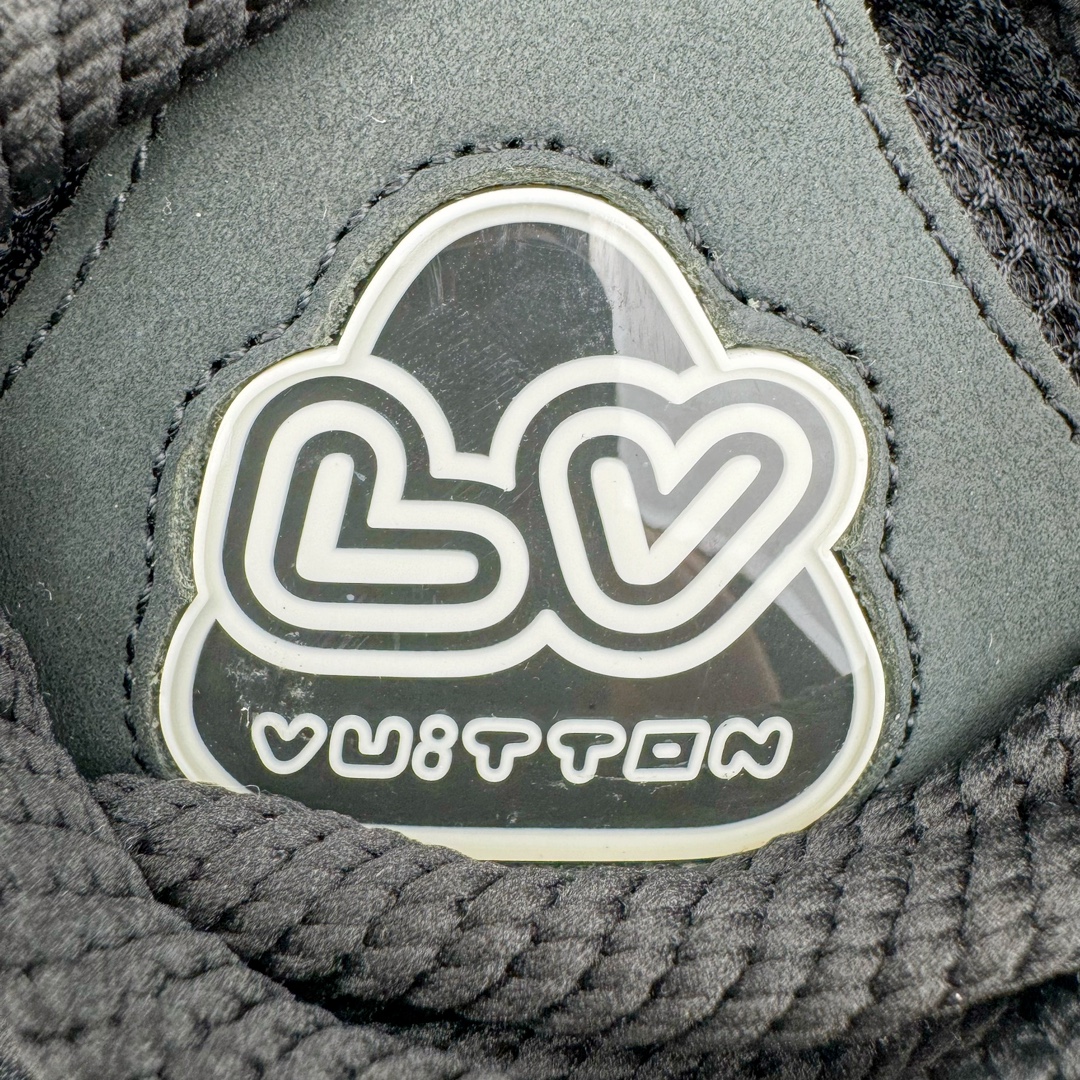 图片[16]-＃GD广顶 Louis Vuitton SKATE lv路易威登系带时装走秀运动时尚板鞋 外贸零售特供批次 2023全新纸板数据 印花高频效果碾压市面 市售天花板产物 耗时半年巨作 全套原厂新版原纸板楦头开发 原厂特供皮料加持 市场所有版本中综合最强的货品 GD实力大厂出品 全网最全配色更新最快 最成熟的做工稳定的品控 完美鞋型超高的清洁度 零毛边线头瑕疵 全套原楦原纸版原鞋开模 全网最具灵魂的版型 正确原装黄色鞋盒 正确中底印花 鞋面印花3D高频深度立体 全鞋电脑针车 紧密相连 针距密度一致 环保乳胶注塑鞋垫 厚度脚感还原原版 皮面裁剪部位 统一油边封口工艺 原装橡胶大底含胶量大底组合零偏差 专柜全套包装 防尘袋 说明书 质保卡 男女鞋 尺码：35 36 37 38 39 40 41 42 43 44 45-选品中心
