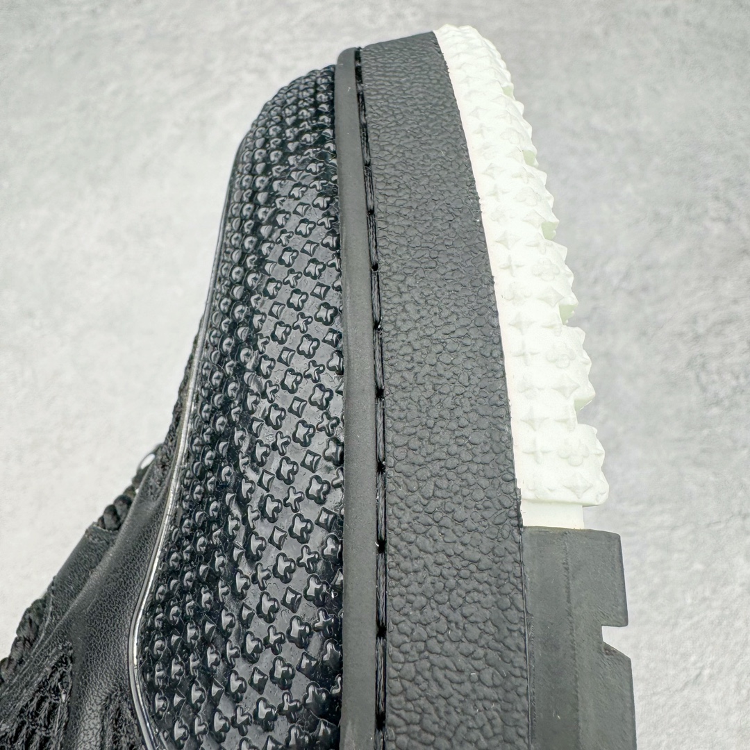 图片[18]-＃GD广顶 Louis Vuitton SKATE lv路易威登系带时装走秀运动时尚板鞋 外贸零售特供批次 2023全新纸板数据 印花高频效果碾压市面 市售天花板产物 耗时半年巨作 全套原厂新版原纸板楦头开发 原厂特供皮料加持 市场所有版本中综合最强的货品 GD实力大厂出品 全网最全配色更新最快 最成熟的做工稳定的品控 完美鞋型超高的清洁度 零毛边线头瑕疵 全套原楦原纸版原鞋开模 全网最具灵魂的版型 正确原装黄色鞋盒 正确中底印花 鞋面印花3D高频深度立体 全鞋电脑针车 紧密相连 针距密度一致 环保乳胶注塑鞋垫 厚度脚感还原原版 皮面裁剪部位 统一油边封口工艺 原装橡胶大底含胶量大底组合零偏差 专柜全套包装 防尘袋 说明书 质保卡 男女鞋 尺码：35 36 37 38 39 40 41 42 43 44 45-选品中心