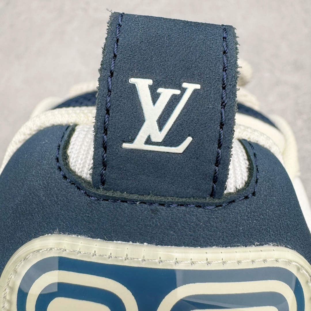 图片[11]-＃GD广顶 Louis Vuitton SKATE lv路易威登系带时装走秀运动时尚板鞋 外贸零售特供批次 2023全新纸板数据 印花高频效果碾压市面 市售天花板产物 耗时半年巨作 全套原厂新版原纸板楦头开发 原厂特供皮料加持 市场所有版本中综合最强的货品 GD实力大厂出品 全网最全配色更新最快 最成熟的做工稳定的品控 完美鞋型超高的清洁度 零毛边线头瑕疵 全套原楦原纸版原鞋开模 全网最具灵魂的版型 正确原装黄色鞋盒 正确中底印花 鞋面印花3D高频深度立体 全鞋电脑针车 紧密相连 针距密度一致 环保乳胶注塑鞋垫 厚度脚感还原原版 皮面裁剪部位 统一油边封口工艺 原装橡胶大底含胶量大底组合零偏差 专柜全套包装 防尘袋 说明书 质保卡 男女鞋 尺码：35 36 37 38 39 40 41 42 43 44 45-选品中心