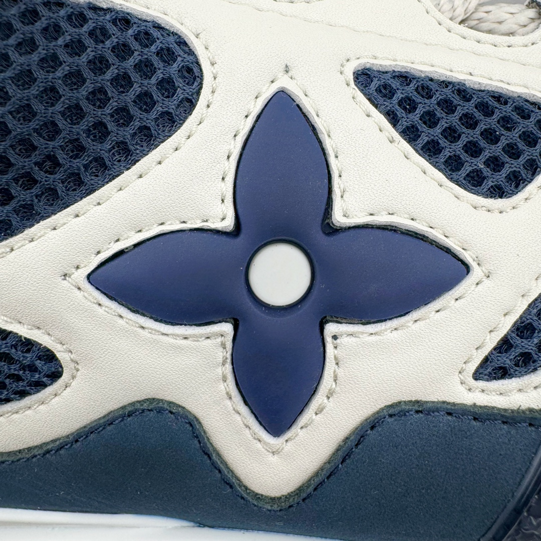 图片[19]-＃GD广顶 Louis Vuitton SKATE lv路易威登系带时装走秀运动时尚板鞋 外贸零售特供批次 2023全新纸板数据 印花高频效果碾压市面 市售天花板产物 耗时半年巨作 全套原厂新版原纸板楦头开发 原厂特供皮料加持 市场所有版本中综合最强的货品 GD实力大厂出品 全网最全配色更新最快 最成熟的做工稳定的品控 完美鞋型超高的清洁度 零毛边线头瑕疵 全套原楦原纸版原鞋开模 全网最具灵魂的版型 正确原装黄色鞋盒 正确中底印花 鞋面印花3D高频深度立体 全鞋电脑针车 紧密相连 针距密度一致 环保乳胶注塑鞋垫 厚度脚感还原原版 皮面裁剪部位 统一油边封口工艺 原装橡胶大底含胶量大底组合零偏差 专柜全套包装 防尘袋 说明书 质保卡 男女鞋 尺码：35 36 37 38 39 40 41 42 43 44 45-选品中心