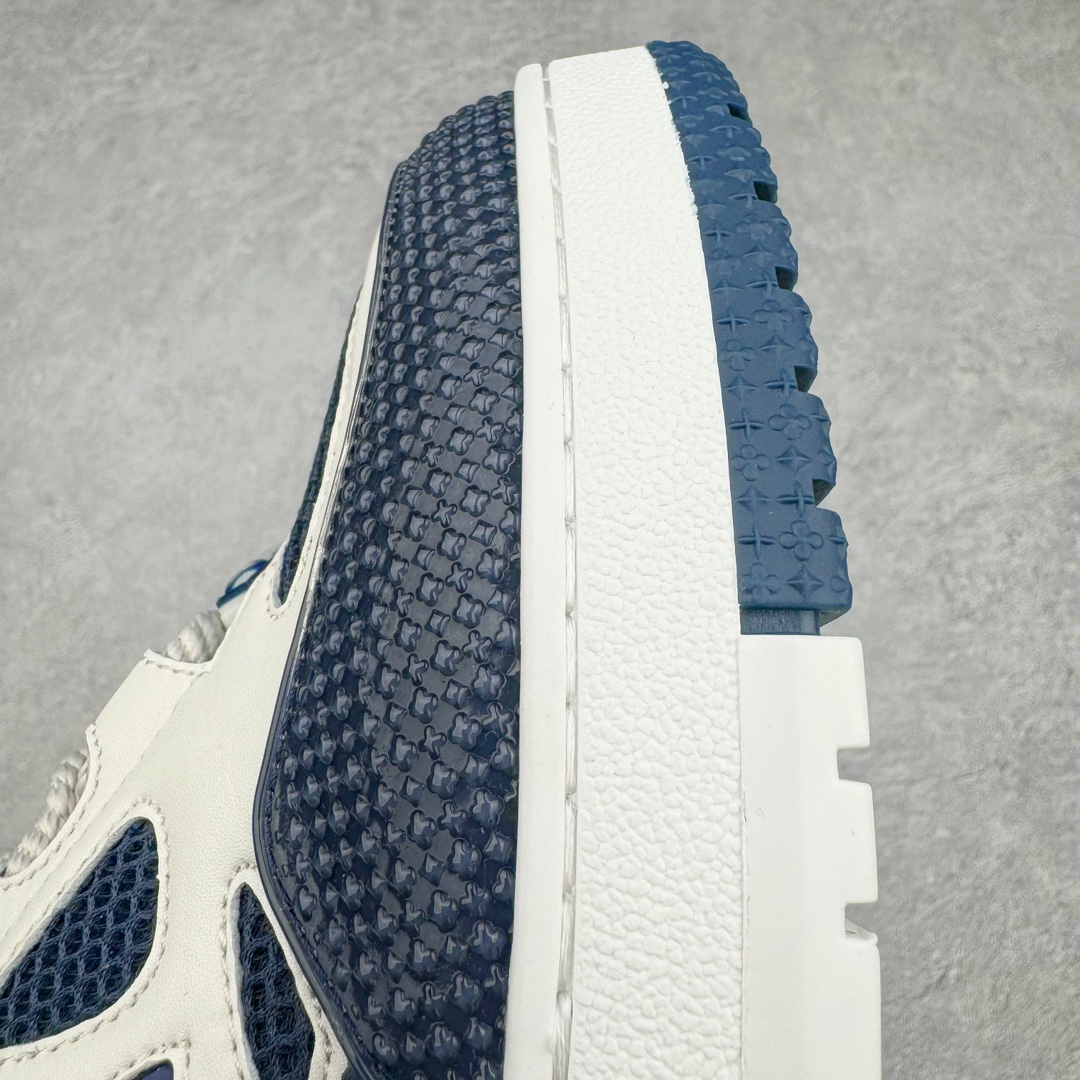 图片[18]-＃GD广顶 Louis Vuitton SKATE lv路易威登系带时装走秀运动时尚板鞋 外贸零售特供批次 2023全新纸板数据 印花高频效果碾压市面 市售天花板产物 耗时半年巨作 全套原厂新版原纸板楦头开发 原厂特供皮料加持 市场所有版本中综合最强的货品 GD实力大厂出品 全网最全配色更新最快 最成熟的做工稳定的品控 完美鞋型超高的清洁度 零毛边线头瑕疵 全套原楦原纸版原鞋开模 全网最具灵魂的版型 正确原装黄色鞋盒 正确中底印花 鞋面印花3D高频深度立体 全鞋电脑针车 紧密相连 针距密度一致 环保乳胶注塑鞋垫 厚度脚感还原原版 皮面裁剪部位 统一油边封口工艺 原装橡胶大底含胶量大底组合零偏差 专柜全套包装 防尘袋 说明书 质保卡 男女鞋 尺码：35 36 37 38 39 40 41 42 43 44 45-选品中心