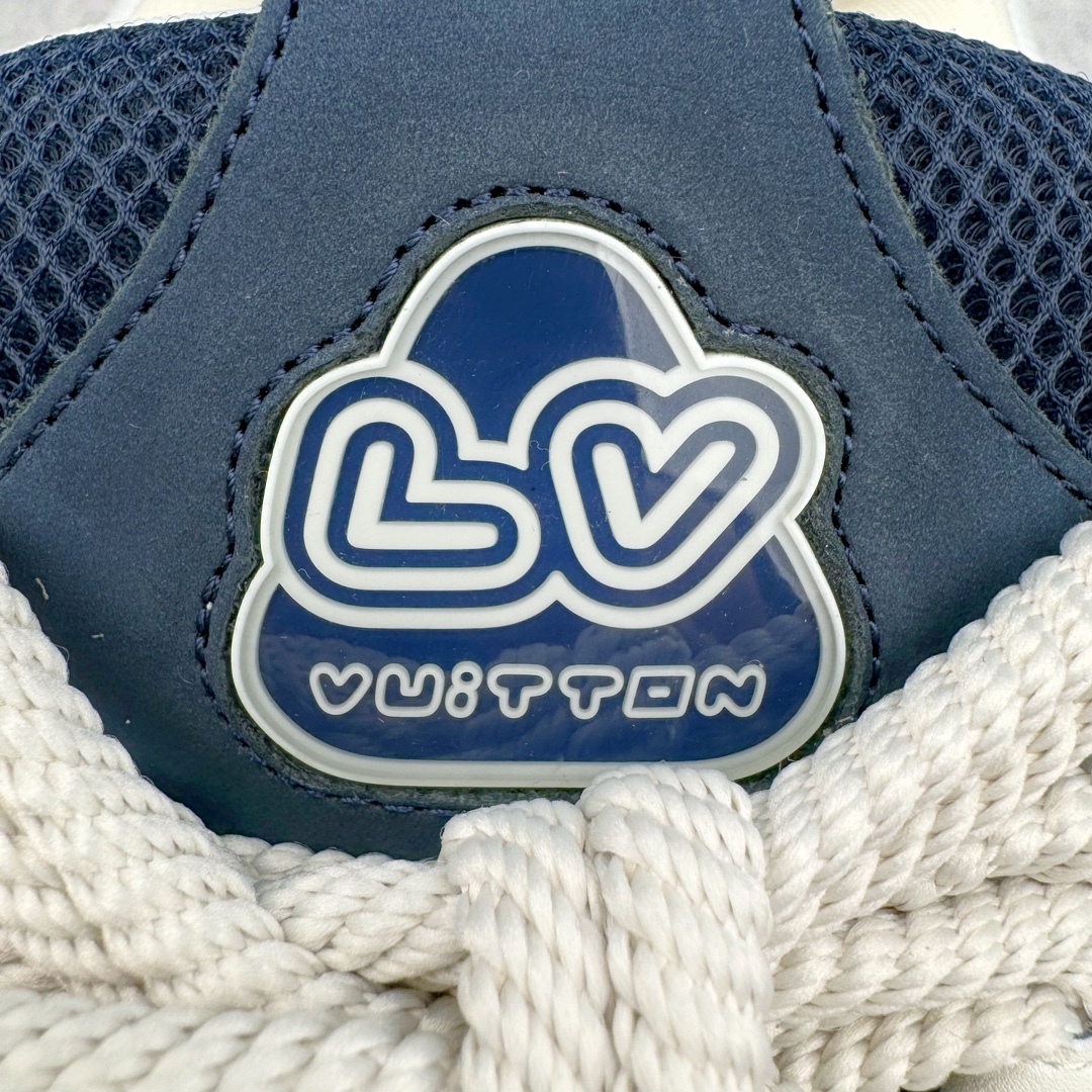 图片[15]-＃GD广顶 Louis Vuitton SKATE lv路易威登系带时装走秀运动时尚板鞋 外贸零售特供批次 2023全新纸板数据 印花高频效果碾压市面 市售天花板产物 耗时半年巨作 全套原厂新版原纸板楦头开发 原厂特供皮料加持 市场所有版本中综合最强的货品 GD实力大厂出品 全网最全配色更新最快 最成熟的做工稳定的品控 完美鞋型超高的清洁度 零毛边线头瑕疵 全套原楦原纸版原鞋开模 全网最具灵魂的版型 正确原装黄色鞋盒 正确中底印花 鞋面印花3D高频深度立体 全鞋电脑针车 紧密相连 针距密度一致 环保乳胶注塑鞋垫 厚度脚感还原原版 皮面裁剪部位 统一油边封口工艺 原装橡胶大底含胶量大底组合零偏差 专柜全套包装 防尘袋 说明书 质保卡 男女鞋 尺码：35 36 37 38 39 40 41 42 43 44 45-选品中心