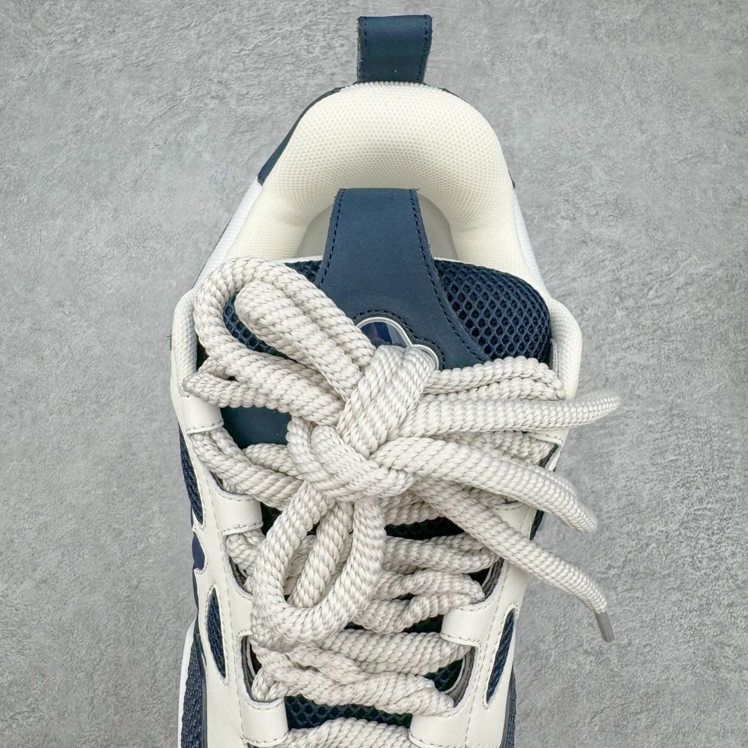 图片[5]-＃GD广顶 Louis Vuitton SKATE lv路易威登系带时装走秀运动时尚板鞋 外贸零售特供批次 2023全新纸板数据 印花高频效果碾压市面 市售天花板产物 耗时半年巨作 全套原厂新版原纸板楦头开发 原厂特供皮料加持 市场所有版本中综合最强的货品 GD实力大厂出品 全网最全配色更新最快 最成熟的做工稳定的品控 完美鞋型超高的清洁度 零毛边线头瑕疵 全套原楦原纸版原鞋开模 全网最具灵魂的版型 正确原装黄色鞋盒 正确中底印花 鞋面印花3D高频深度立体 全鞋电脑针车 紧密相连 针距密度一致 环保乳胶注塑鞋垫 厚度脚感还原原版 皮面裁剪部位 统一油边封口工艺 原装橡胶大底含胶量大底组合零偏差 专柜全套包装 防尘袋 说明书 质保卡 男女鞋 尺码：35 36 37 38 39 40 41 42 43 44 45-选品中心