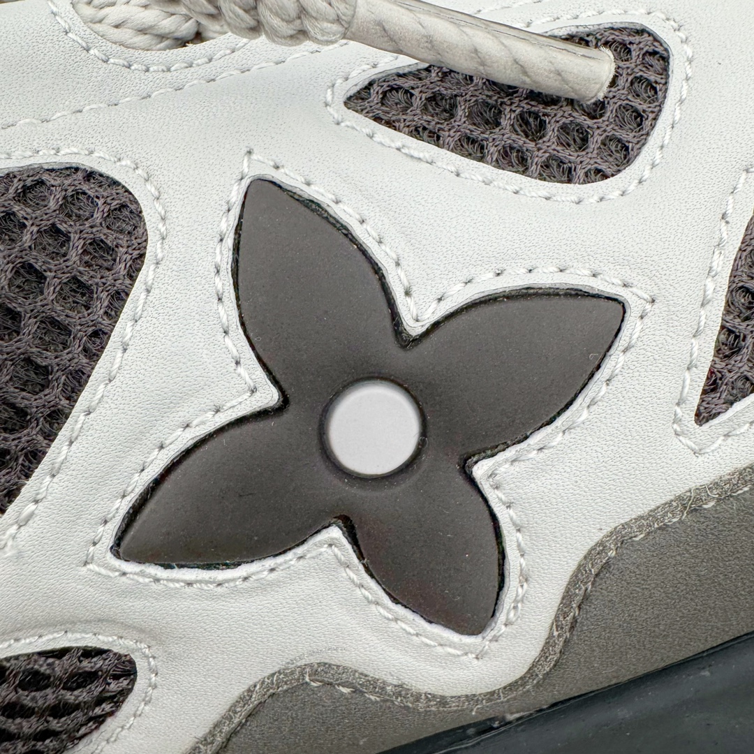 图片[17]-＃GD广顶 Louis Vuitton SKATE lv路易威登系带时装走秀运动时尚板鞋 外贸零售特供批次 2023全新纸板数据 印花高频效果碾压市面 市售天花板产物 耗时半年巨作 全套原厂新版原纸板楦头开发 原厂特供皮料加持 市场所有版本中综合最强的货品 GD实力大厂出品 全网最全配色更新最快 最成熟的做工稳定的品控 完美鞋型超高的清洁度 零毛边线头瑕疵 全套原楦原纸版原鞋开模 全网最具灵魂的版型 正确原装黄色鞋盒 正确中底印花 鞋面印花3D高频深度立体 全鞋电脑针车 紧密相连 针距密度一致 环保乳胶注塑鞋垫 厚度脚感还原原版 皮面裁剪部位 统一油边封口工艺 原装橡胶大底含胶量大底组合零偏差 专柜全套包装 防尘袋 说明书 质保卡 男女鞋 尺码：35 36 37 38 39 40 41 42 43 44 45-选品中心