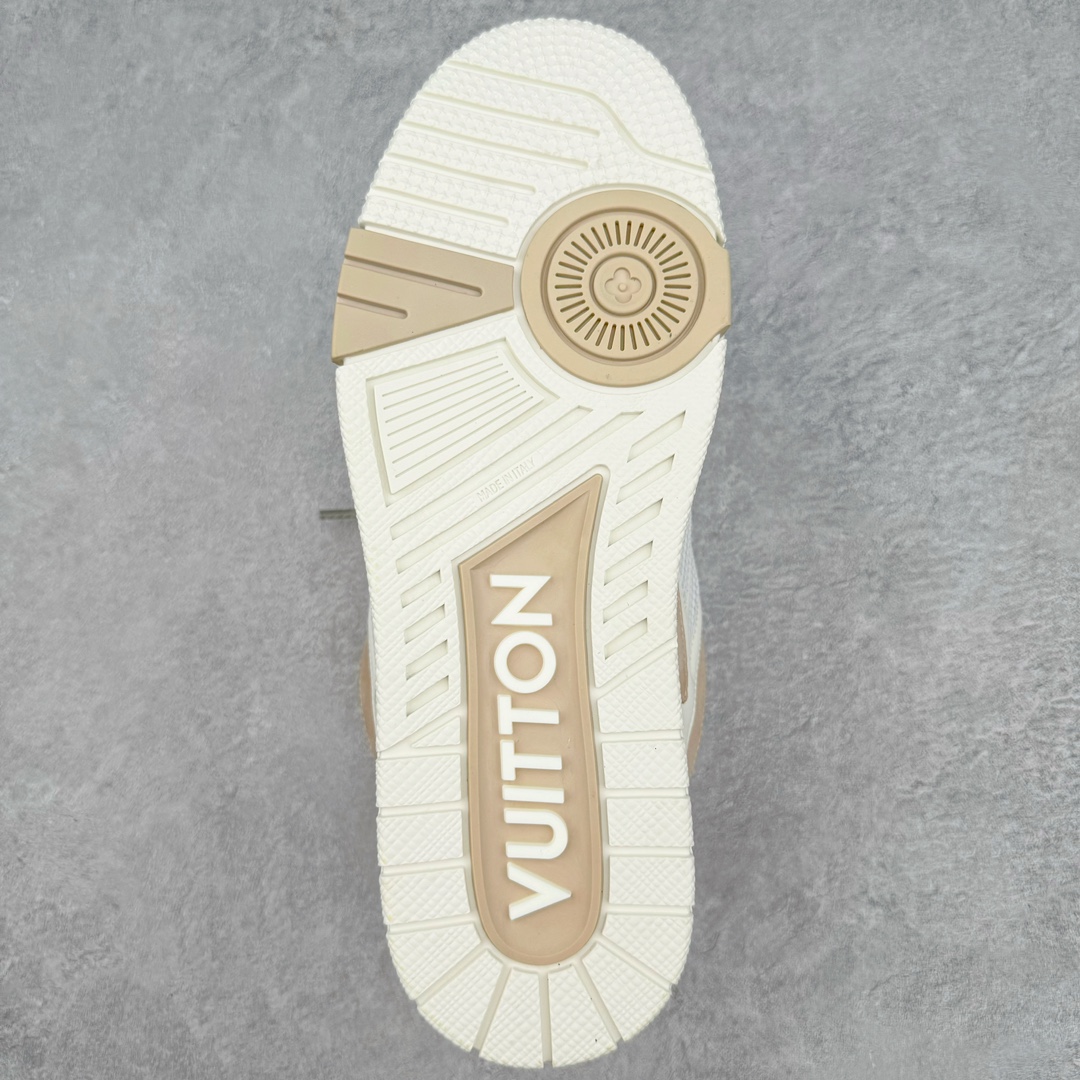图片[9]-＃GD广顶 Louis Vuitton SKATE lv路易威登系带时装走秀运动时尚板鞋 外贸零售特供批次 2023全新纸板数据 印花高频效果碾压市面 市售天花板产物 耗时半年巨作 全套原厂新版原纸板楦头开发 原厂特供皮料加持 市场所有版本中综合最强的货品 GD实力大厂出品 全网最全配色更新最快 最成熟的做工稳定的品控 完美鞋型超高的清洁度 零毛边线头瑕疵 全套原楦原纸版原鞋开模 全网最具灵魂的版型 正确原装黄色鞋盒 正确中底印花 鞋面印花3D高频深度立体 全鞋电脑针车 紧密相连 针距密度一致 环保乳胶注塑鞋垫 厚度脚感还原原版 皮面裁剪部位 统一油边封口工艺 原装橡胶大底含胶量大底组合零偏差 专柜全套包装 防尘袋 说明书 质保卡 男女鞋 尺码：35 36 37 38 39 40 41 42 43 44 45-选品中心