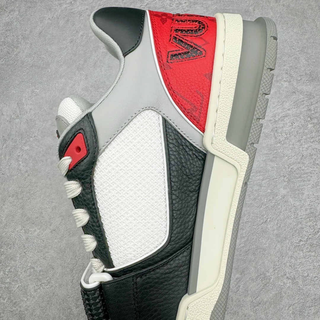 图片[7]-＃GD广顶 Louis Vuitton Trainer lv路易威登时装走秀运动时尚板鞋 外贸零售特供批次 2023全新纸板数据 印花高频效果碾压市面 市售天花板产物 耗时半年巨作 全套原厂新版原纸板楦头开发 原厂特供皮料加持 市场所有版本中综合最强的货品 GD实力大厂出品 全网最全配色更新最快 最成熟的做工稳定的品控 完美鞋型超高的清洁度 零毛边线头瑕疵 全套原楦原纸版原鞋开模 全网最具灵魂的版型 正确原装黄色鞋盒 正确中底印花 鞋面印花3D高频深度立体 全鞋电脑针车 紧密相连 针距密度一致 环保乳胶注塑鞋垫 厚度脚感还原原版 皮面裁剪部位 统一油边封口工艺 原装橡胶大底含胶量大底组合零偏差 专柜全套包装 防尘袋 说明书 质保卡 男女鞋 尺码：35 36 37 38 39 40 41 42 43 44 45-选品中心