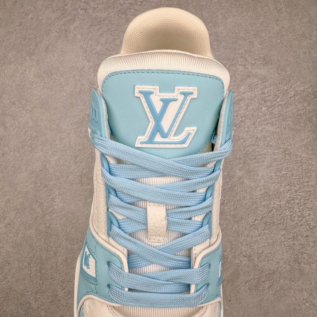 图片[5]-＃GD广顶 Louis Vuitton Trainer lv路易威登时装走秀运动时尚板鞋 外贸零售特供批次 2023全新纸板数据 印花高频效果碾压市面 市售天花板产物 耗时半年巨作 全套原厂新版原纸板楦头开发 原厂特供皮料加持 市场所有版本中综合最强的货品 GD实力大厂出品 全网最全配色更新最快 最成熟的做工稳定的品控 完美鞋型超高的清洁度 零毛边线头瑕疵 全套原楦原纸版原鞋开模 全网最具灵魂的版型 正确原装黄色鞋盒 正确中底印花 鞋面印花3D高频深度立体 全鞋电脑针车 紧密相连 针距密度一致 环保乳胶注塑鞋垫 厚度脚感还原原版 皮面裁剪部位 统一油边封口工艺 原装橡胶大底含胶量大底组合零偏差 专柜全套包装 防尘袋 说明书 质保卡 男女鞋 尺码：35 36 37 38 39 40 41 42 43 44 45-选品中心