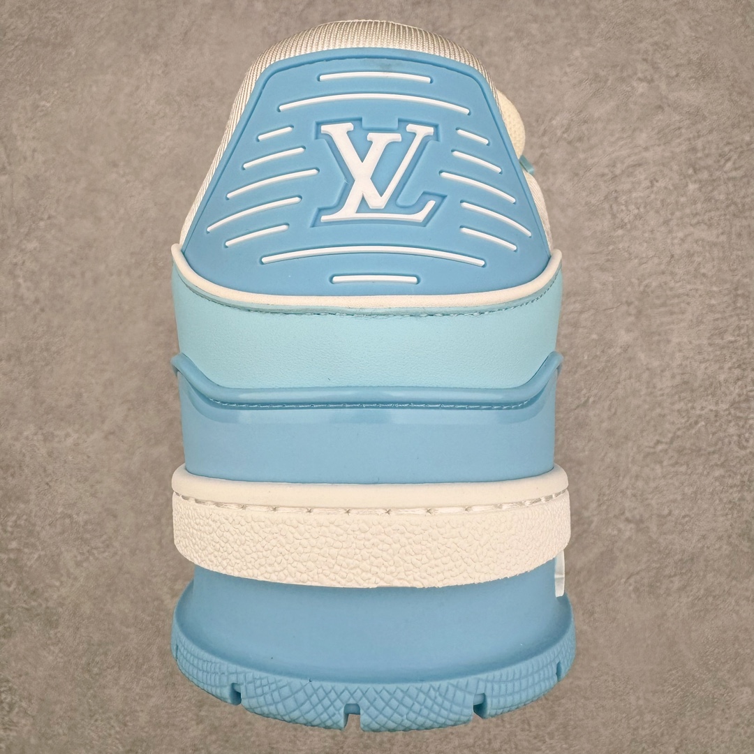 图片[8]-＃GD广顶 Louis Vuitton Trainer lv路易威登时装走秀运动时尚板鞋 外贸零售特供批次 2023全新纸板数据 印花高频效果碾压市面 市售天花板产物 耗时半年巨作 全套原厂新版原纸板楦头开发 原厂特供皮料加持 市场所有版本中综合最强的货品 GD实力大厂出品 全网最全配色更新最快 最成熟的做工稳定的品控 完美鞋型超高的清洁度 零毛边线头瑕疵 全套原楦原纸版原鞋开模 全网最具灵魂的版型 正确原装黄色鞋盒 正确中底印花 鞋面印花3D高频深度立体 全鞋电脑针车 紧密相连 针距密度一致 环保乳胶注塑鞋垫 厚度脚感还原原版 皮面裁剪部位 统一油边封口工艺 原装橡胶大底含胶量大底组合零偏差 专柜全套包装 防尘袋 说明书 质保卡 男女鞋 尺码：35 36 37 38 39 40 41 42 43 44 45-选品中心