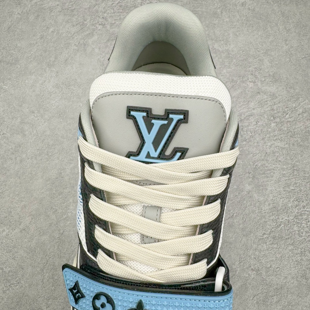 图片[5]-＃GD广顶 Louis Vuitton Trainer lv路易威登时装走秀运动时尚板鞋 外贸零售特供批次 2023全新纸板数据 印花高频效果碾压市面 市售天花板产物 耗时半年巨作 全套原厂新版原纸板楦头开发 原厂特供皮料加持 市场所有版本中综合最强的货品 GD实力大厂出品 全网最全配色更新最快 最成熟的做工稳定的品控 完美鞋型超高的清洁度 零毛边线头瑕疵 全套原楦原纸版原鞋开模 全网最具灵魂的版型 正确原装黄色鞋盒 正确中底印花 鞋面印花3D高频深度立体 全鞋电脑针车 紧密相连 针距密度一致 环保乳胶注塑鞋垫 厚度脚感还原原版 皮面裁剪部位 统一油边封口工艺 原装橡胶大底含胶量大底组合零偏差 专柜全套包装 防尘袋 说明书 质保卡 男女鞋 尺码：35 36 37 38 39 40 41 42 43 44 45-选品中心