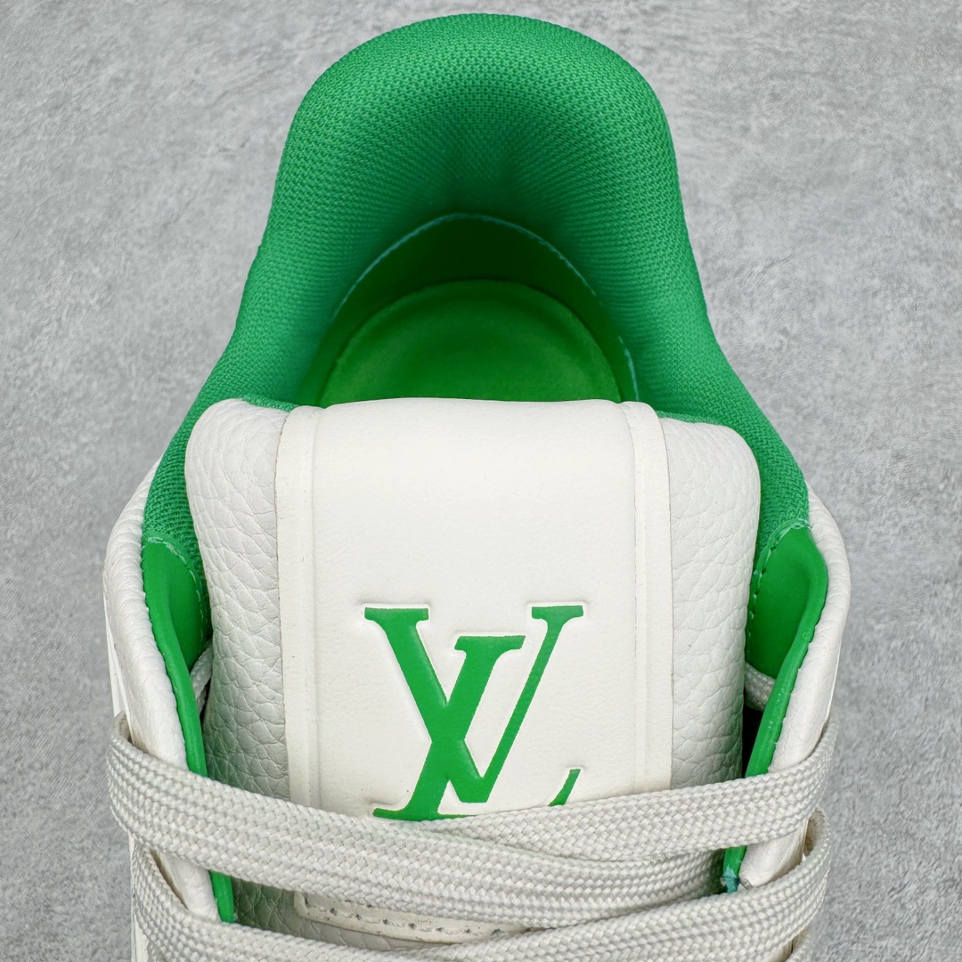 图片[15]-＃GD广顶 Louis Vuitton Trainer lv路易威登时装走秀运动时尚板鞋 外贸零售特供批次 2023全新纸板数据 印花高频效果碾压市面 市售天花板产物 耗时半年巨作 全套原厂新版原纸板楦头开发 原厂特供皮料加持 市场所有版本中综合最强的货品 GD实力大厂出品 全网最全配色更新最快 最成熟的做工稳定的品控 完美鞋型超高的清洁度 零毛边线头瑕疵 全套原楦原纸版原鞋开模 全网最具灵魂的版型 正确原装黄色鞋盒 正确中底印花 鞋面印花3D高频深度立体 全鞋电脑针车 紧密相连 针距密度一致 环保乳胶注塑鞋垫 厚度脚感还原原版 皮面裁剪部位 统一油边封口工艺 原装橡胶大底含胶量大底组合零偏差 专柜全套包装 防尘袋 说明书 质保卡 男女鞋 尺码：35 36 37 38 39 40 41 42 43 44 45-选品中心