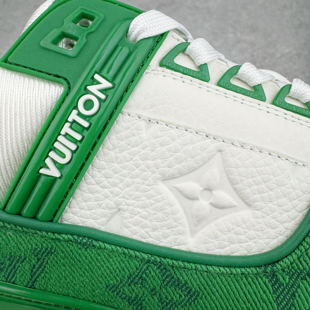 图片[18]-＃GD广顶 Louis Vuitton Trainer lv路易威登时装走秀运动时尚板鞋 外贸零售特供批次 2023全新纸板数据 印花高频效果碾压市面 市售天花板产物 耗时半年巨作 全套原厂新版原纸板楦头开发 原厂特供皮料加持 市场所有版本中综合最强的货品 GD实力大厂出品 全网最全配色更新最快 最成熟的做工稳定的品控 完美鞋型超高的清洁度 零毛边线头瑕疵 全套原楦原纸版原鞋开模 全网最具灵魂的版型 正确原装黄色鞋盒 正确中底印花 鞋面印花3D高频深度立体 全鞋电脑针车 紧密相连 针距密度一致 环保乳胶注塑鞋垫 厚度脚感还原原版 皮面裁剪部位 统一油边封口工艺 原装橡胶大底含胶量大底组合零偏差 专柜全套包装 防尘袋 说明书 质保卡 男女鞋 尺码：35 36 37 38 39 40 41 42 43 44 45-选品中心