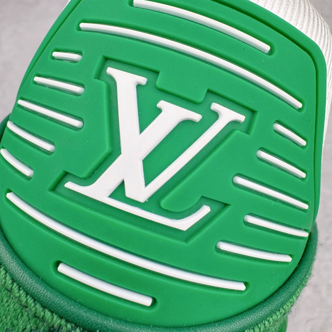 图片[14]-＃GD广顶 Louis Vuitton Trainer lv路易威登时装走秀运动时尚板鞋 外贸零售特供批次 2023全新纸板数据 印花高频效果碾压市面 市售天花板产物 耗时半年巨作 全套原厂新版原纸板楦头开发 原厂特供皮料加持 市场所有版本中综合最强的货品 GD实力大厂出品 全网最全配色更新最快 最成熟的做工稳定的品控 完美鞋型超高的清洁度 零毛边线头瑕疵 全套原楦原纸版原鞋开模 全网最具灵魂的版型 正确原装黄色鞋盒 正确中底印花 鞋面印花3D高频深度立体 全鞋电脑针车 紧密相连 针距密度一致 环保乳胶注塑鞋垫 厚度脚感还原原版 皮面裁剪部位 统一油边封口工艺 原装橡胶大底含胶量大底组合零偏差 专柜全套包装 防尘袋 说明书 质保卡 男女鞋 尺码：35 36 37 38 39 40 41 42 43 44 45-选品中心