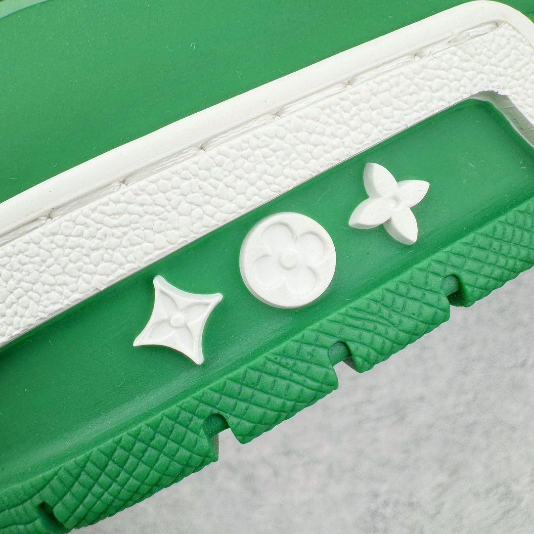 图片[15]-＃GD广顶 Louis Vuitton Trainer lv路易威登时装走秀运动时尚板鞋 外贸零售特供批次 2023全新纸板数据 印花高频效果碾压市面 市售天花板产物 耗时半年巨作 全套原厂新版原纸板楦头开发 原厂特供皮料加持 市场所有版本中综合最强的货品 GD实力大厂出品 全网最全配色更新最快 最成熟的做工稳定的品控 完美鞋型超高的清洁度 零毛边线头瑕疵 全套原楦原纸版原鞋开模 全网最具灵魂的版型 正确原装黄色鞋盒 正确中底印花 鞋面印花3D高频深度立体 全鞋电脑针车 紧密相连 针距密度一致 环保乳胶注塑鞋垫 厚度脚感还原原版 皮面裁剪部位 统一油边封口工艺 原装橡胶大底含胶量大底组合零偏差 专柜全套包装 防尘袋 说明书 质保卡 男女鞋 尺码：35 36 37 38 39 40 41 42 43 44 45-选品中心