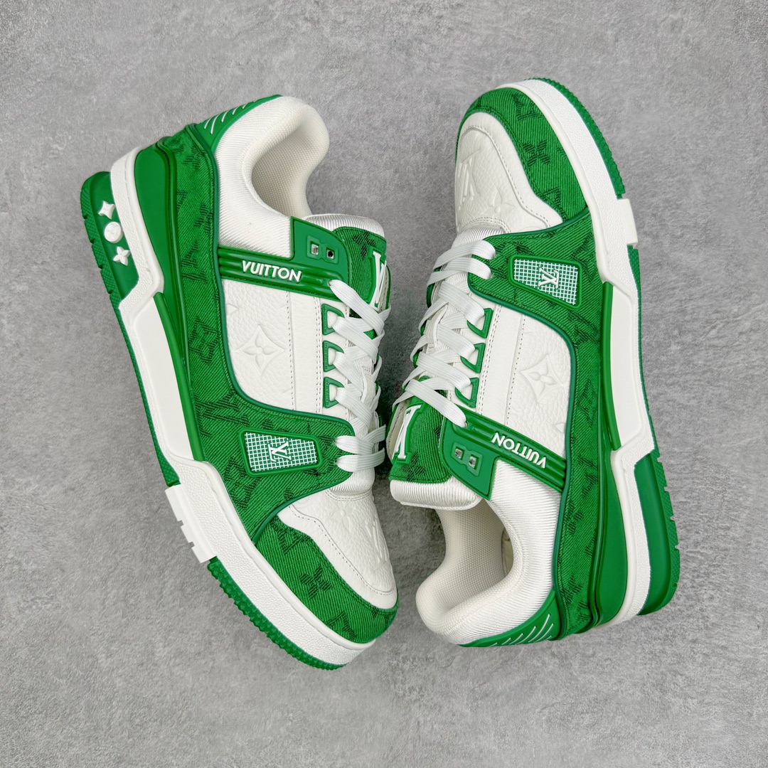 图片[3]-＃GD广顶 Louis Vuitton Trainer lv路易威登时装走秀运动时尚板鞋 外贸零售特供批次 2023全新纸板数据 印花高频效果碾压市面 市售天花板产物 耗时半年巨作 全套原厂新版原纸板楦头开发 原厂特供皮料加持 市场所有版本中综合最强的货品 GD实力大厂出品 全网最全配色更新最快 最成熟的做工稳定的品控 完美鞋型超高的清洁度 零毛边线头瑕疵 全套原楦原纸版原鞋开模 全网最具灵魂的版型 正确原装黄色鞋盒 正确中底印花 鞋面印花3D高频深度立体 全鞋电脑针车 紧密相连 针距密度一致 环保乳胶注塑鞋垫 厚度脚感还原原版 皮面裁剪部位 统一油边封口工艺 原装橡胶大底含胶量大底组合零偏差 专柜全套包装 防尘袋 说明书 质保卡 男女鞋 尺码：35 36 37 38 39 40 41 42 43 44 45-选品中心