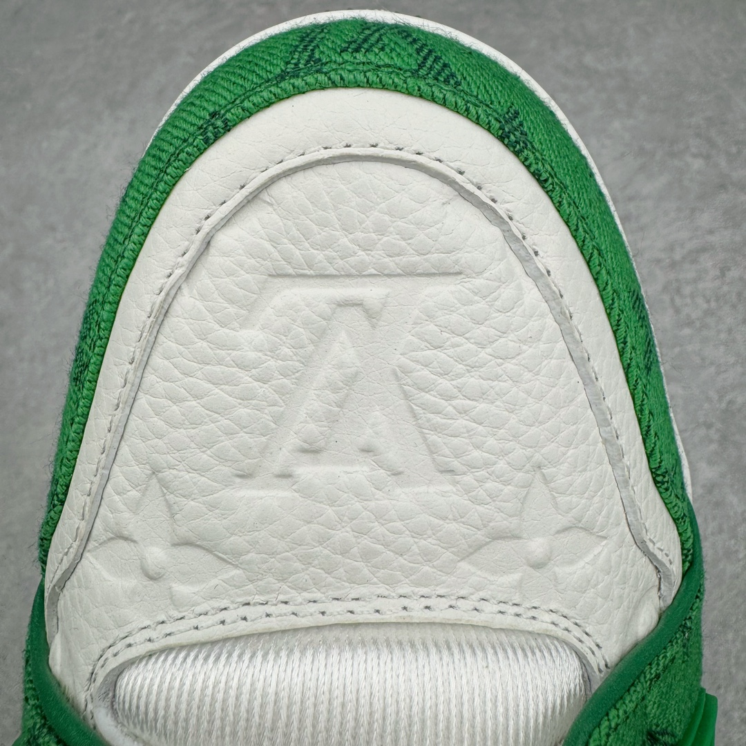 图片[16]-＃GD广顶 Louis Vuitton Trainer lv路易威登时装走秀运动时尚板鞋 外贸零售特供批次 2023全新纸板数据 印花高频效果碾压市面 市售天花板产物 耗时半年巨作 全套原厂新版原纸板楦头开发 原厂特供皮料加持 市场所有版本中综合最强的货品 GD实力大厂出品 全网最全配色更新最快 最成熟的做工稳定的品控 完美鞋型超高的清洁度 零毛边线头瑕疵 全套原楦原纸版原鞋开模 全网最具灵魂的版型 正确原装黄色鞋盒 正确中底印花 鞋面印花3D高频深度立体 全鞋电脑针车 紧密相连 针距密度一致 环保乳胶注塑鞋垫 厚度脚感还原原版 皮面裁剪部位 统一油边封口工艺 原装橡胶大底含胶量大底组合零偏差 专柜全套包装 防尘袋 说明书 质保卡 男女鞋 尺码：35 36 37 38 39 40 41 42 43 44 45-选品中心