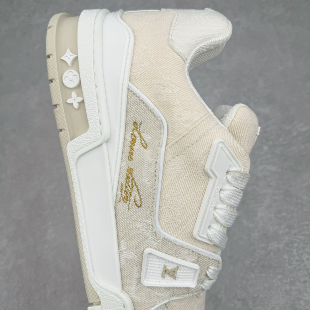 图片[6]-＃GD广顶 Louis Vuitton Trainer lv路易威登时装走秀运动时尚板鞋 外贸零售特供批次 2023全新纸板数据 印花高频效果碾压市面 市售天花板产物 耗时半年巨作 全套原厂新版原纸板楦头开发 原厂特供皮料加持 市场所有版本中综合最强的货品 GD实力大厂出品 全网最全配色更新最快 最成熟的做工稳定的品控 完美鞋型超高的清洁度 零毛边线头瑕疵 全套原楦原纸版原鞋开模 全网最具灵魂的版型 正确原装黄色鞋盒 正确中底印花 鞋面印花3D高频深度立体 全鞋电脑针车 紧密相连 针距密度一致 环保乳胶注塑鞋垫 厚度脚感还原原版 皮面裁剪部位 统一油边封口工艺 原装橡胶大底含胶量大底组合零偏差 专柜全套包装 防尘袋 说明书 质保卡 男女鞋 尺码：35 36 37 38 39 40 41 42 43 44 45-选品中心