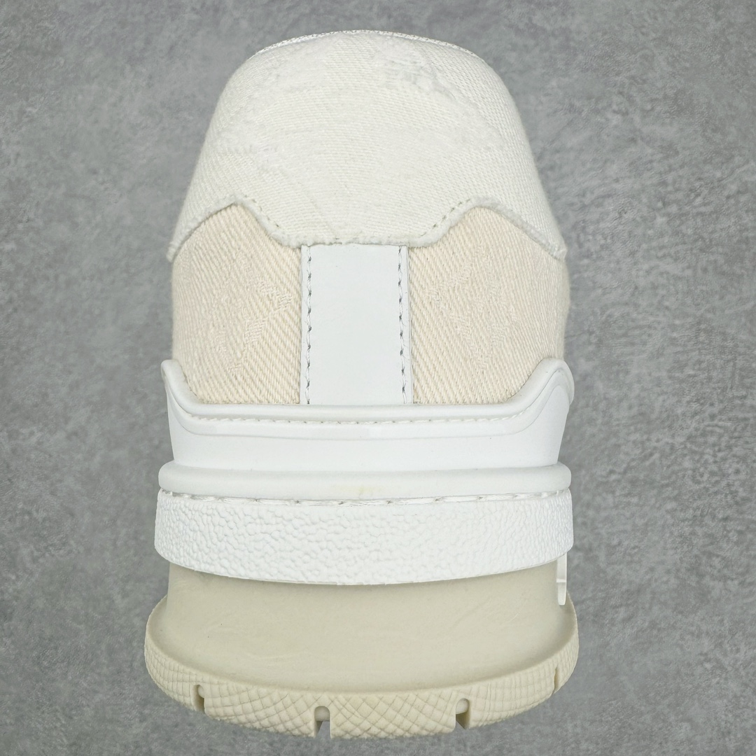 图片[8]-＃GD广顶 Louis Vuitton Trainer lv路易威登时装走秀运动时尚板鞋 外贸零售特供批次 2023全新纸板数据 印花高频效果碾压市面 市售天花板产物 耗时半年巨作 全套原厂新版原纸板楦头开发 原厂特供皮料加持 市场所有版本中综合最强的货品 GD实力大厂出品 全网最全配色更新最快 最成熟的做工稳定的品控 完美鞋型超高的清洁度 零毛边线头瑕疵 全套原楦原纸版原鞋开模 全网最具灵魂的版型 正确原装黄色鞋盒 正确中底印花 鞋面印花3D高频深度立体 全鞋电脑针车 紧密相连 针距密度一致 环保乳胶注塑鞋垫 厚度脚感还原原版 皮面裁剪部位 统一油边封口工艺 原装橡胶大底含胶量大底组合零偏差 专柜全套包装 防尘袋 说明书 质保卡 男女鞋 尺码：35 36 37 38 39 40 41 42 43 44 45-选品中心