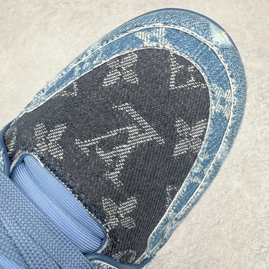 图片[13]-＃GD广顶 Louis Vuitton Trainer lv路易威登时装走秀运动时尚板鞋 外贸零售特供批次 2023全新纸板数据 印花高频效果碾压市面 市售天花板产物 耗时半年巨作 全套原厂新版原纸板楦头开发 原厂特供皮料加持 市场所有版本中综合最强的货品 GD实力大厂出品 全网最全配色更新最快 最成熟的做工稳定的品控 完美鞋型超高的清洁度 零毛边线头瑕疵 全套原楦原纸版原鞋开模 全网最具灵魂的版型 正确原装黄色鞋盒 正确中底印花 鞋面印花3D高频深度立体 全鞋电脑针车 紧密相连 针距密度一致 环保乳胶注塑鞋垫 厚度脚感还原原版 皮面裁剪部位 统一油边封口工艺 原装橡胶大底含胶量大底组合零偏差 专柜全套包装 防尘袋 说明书 质保卡 男女鞋 尺码：35 36 37 38 39 40 41 42 43 44 45-选品中心