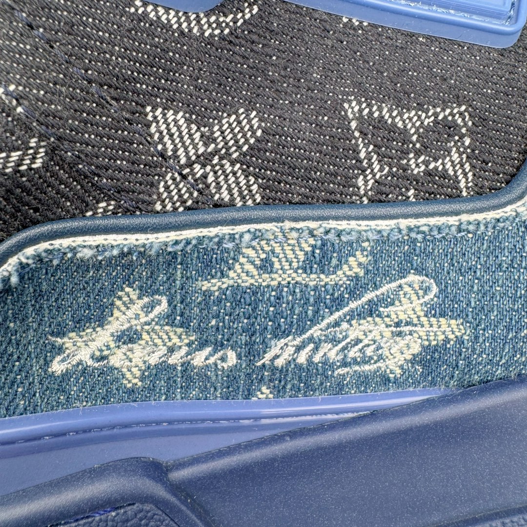 图片[17]-＃GD广顶 Louis Vuitton Trainer lv路易威登时装走秀运动时尚板鞋 外贸零售特供批次 2023全新纸板数据 印花高频效果碾压市面 市售天花板产物 耗时半年巨作 全套原厂新版原纸板楦头开发 原厂特供皮料加持 市场所有版本中综合最强的货品 GD实力大厂出品 全网最全配色更新最快 最成熟的做工稳定的品控 完美鞋型超高的清洁度 零毛边线头瑕疵 全套原楦原纸版原鞋开模 全网最具灵魂的版型 正确原装黄色鞋盒 正确中底印花 鞋面印花3D高频深度立体 全鞋电脑针车 紧密相连 针距密度一致 环保乳胶注塑鞋垫 厚度脚感还原原版 皮面裁剪部位 统一油边封口工艺 原装橡胶大底含胶量大底组合零偏差 专柜全套包装 防尘袋 说明书 质保卡 男女鞋 尺码：35 36 37 38 39 40 41 42 43 44 45-选品中心